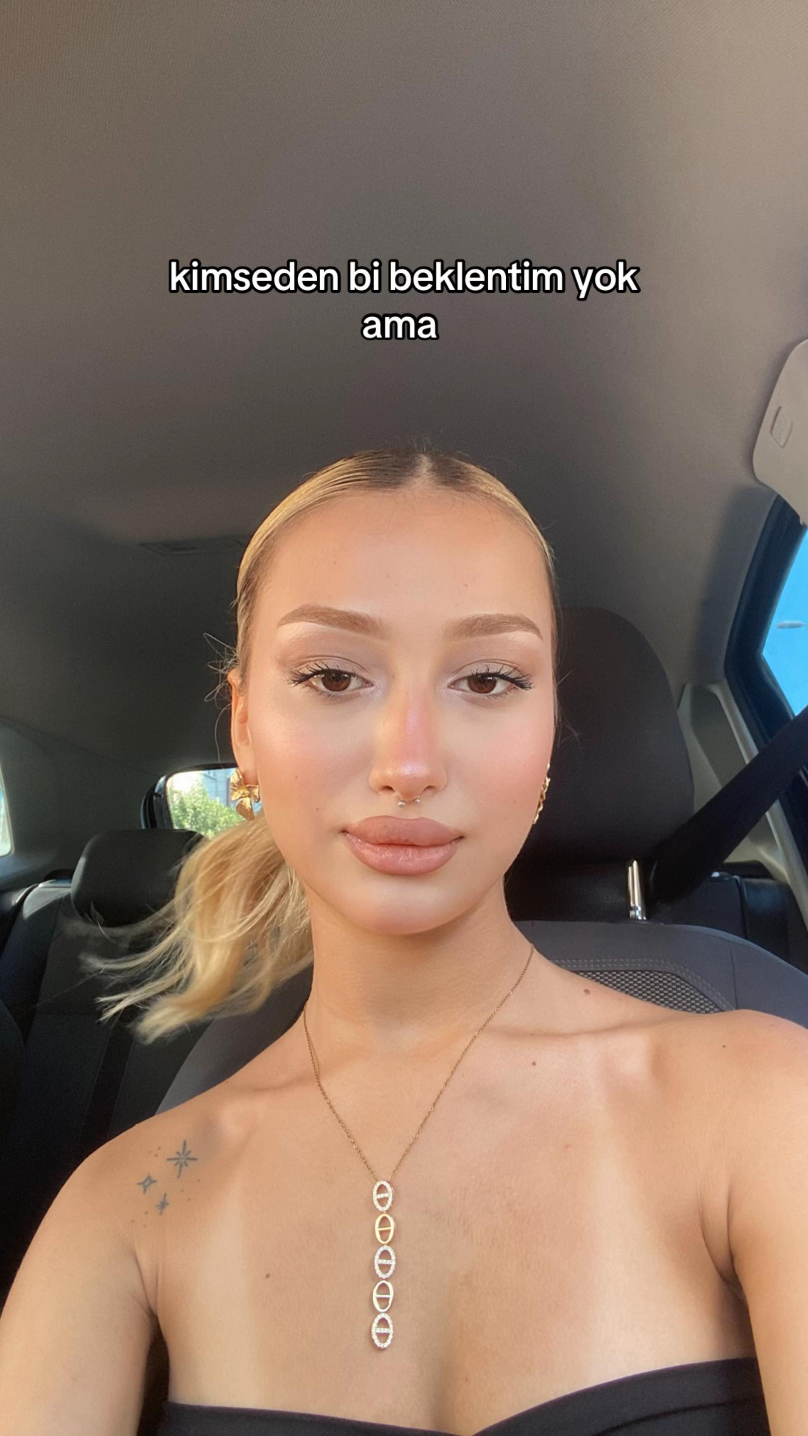 @aleynagokcee._