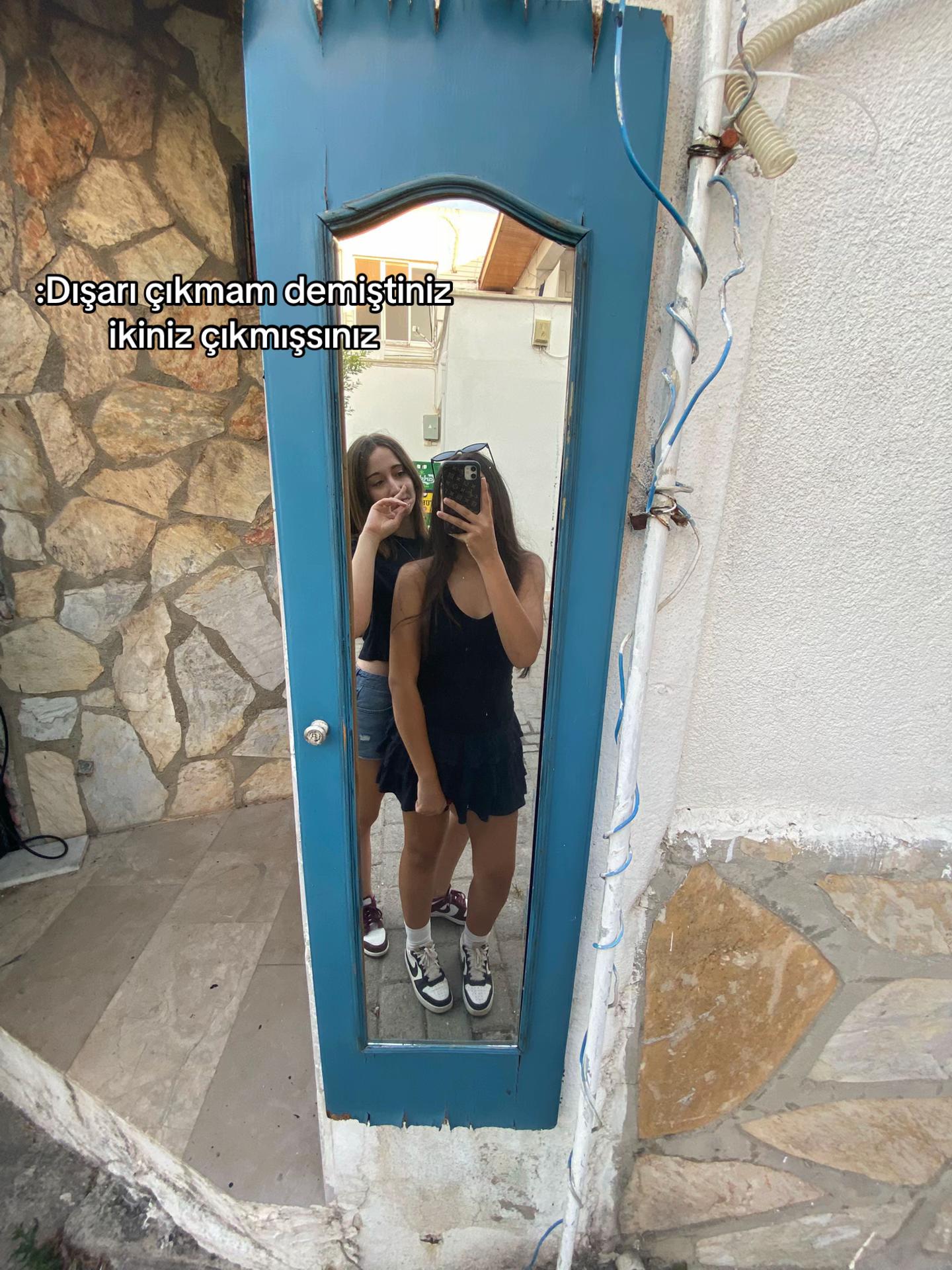 @𝓒𝓮𝔂𝓵𝓪𝓪𝓪