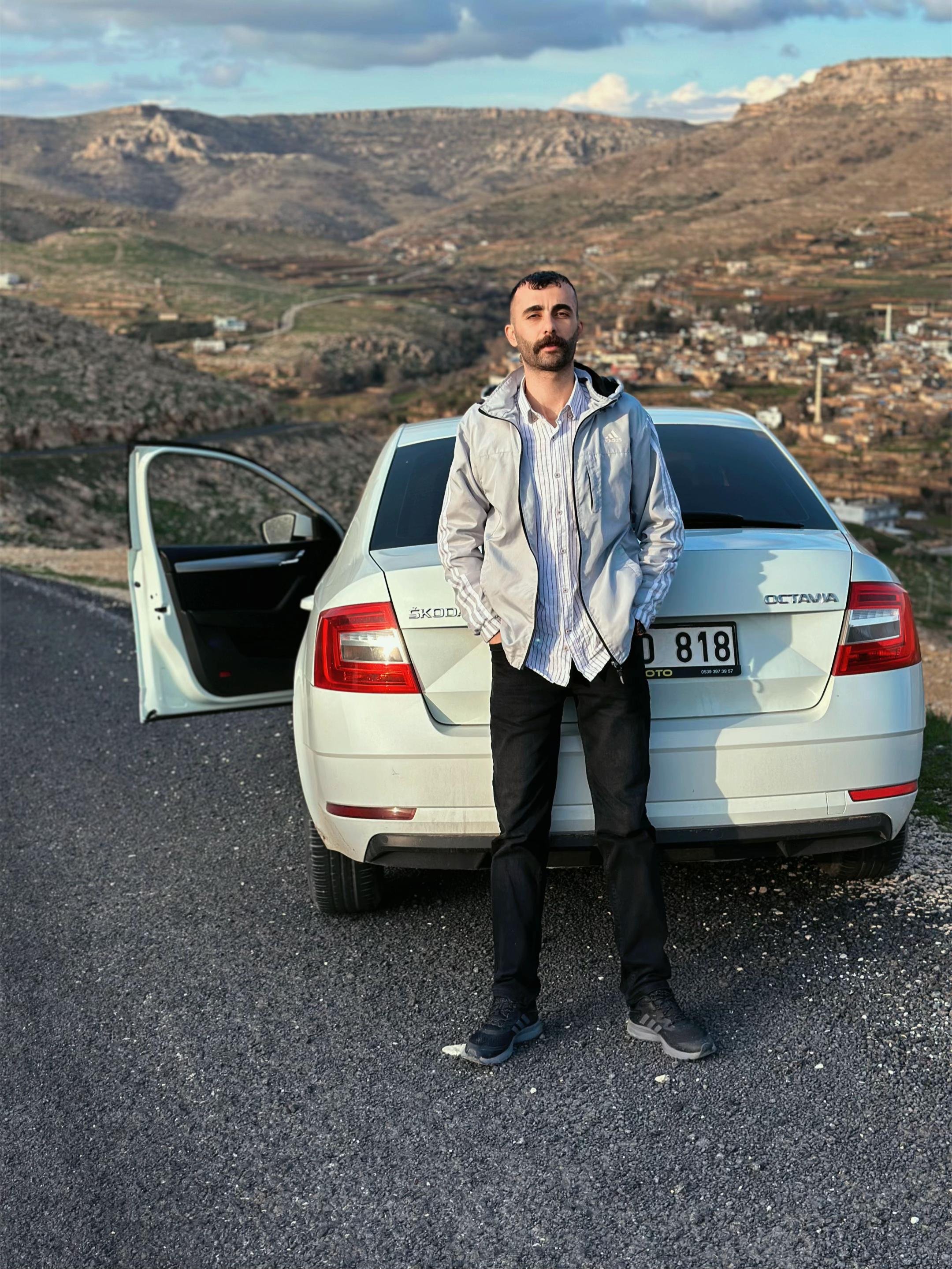 @E L İ 47