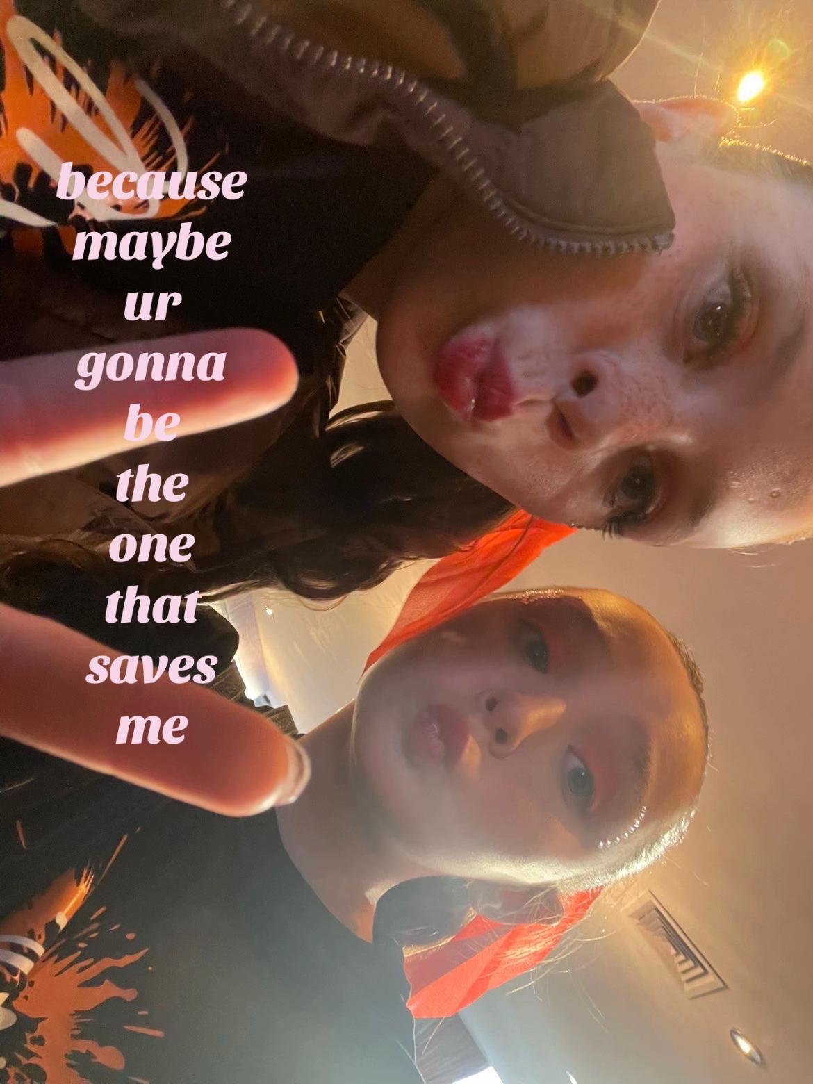 @&bull;maisie🦄🤍