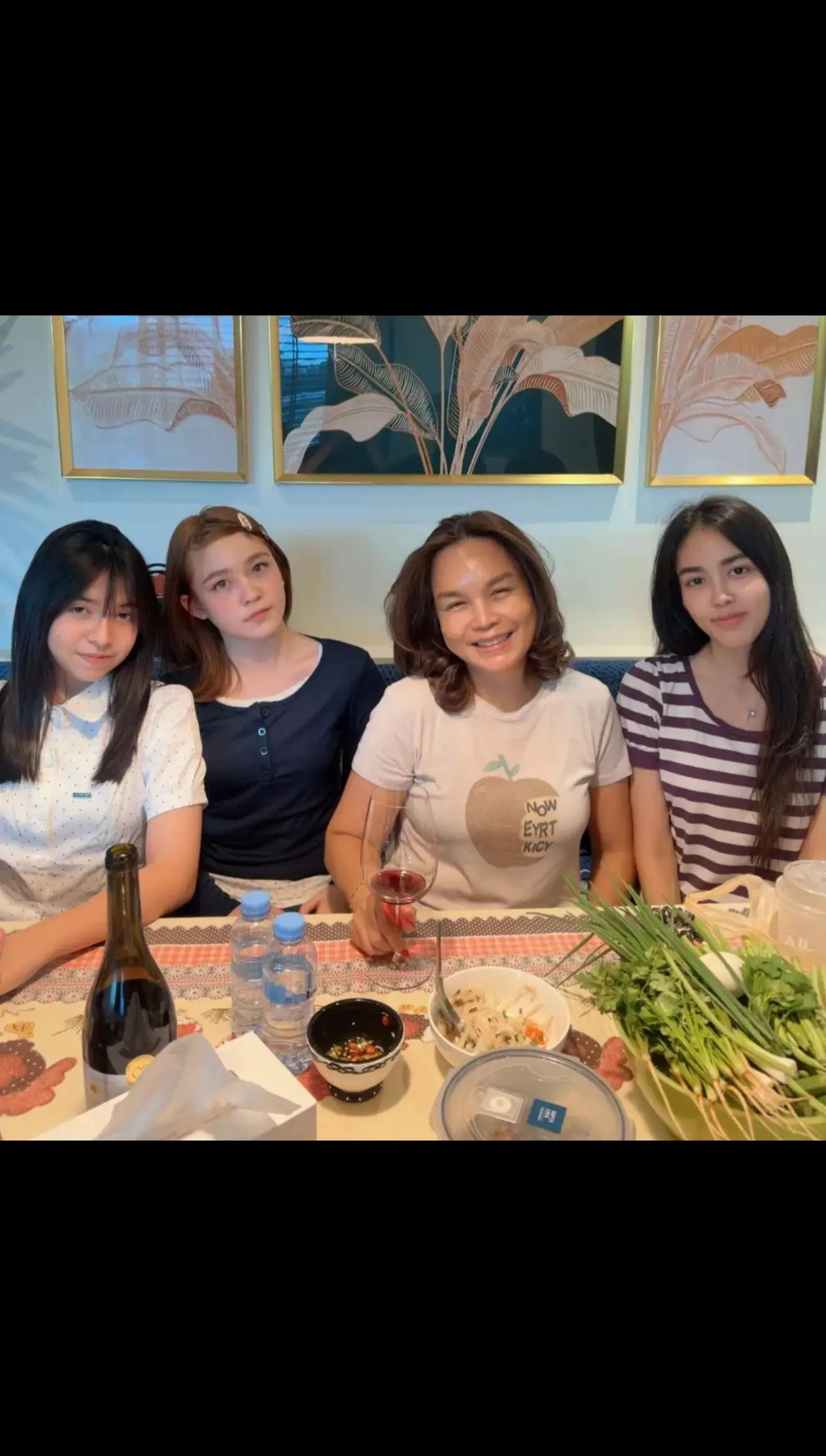 @แฟนคลับของนิน่า💗