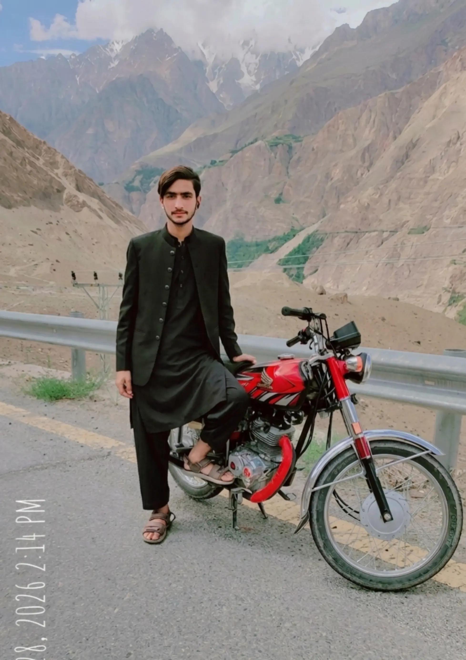 @Akash mughal🕊️