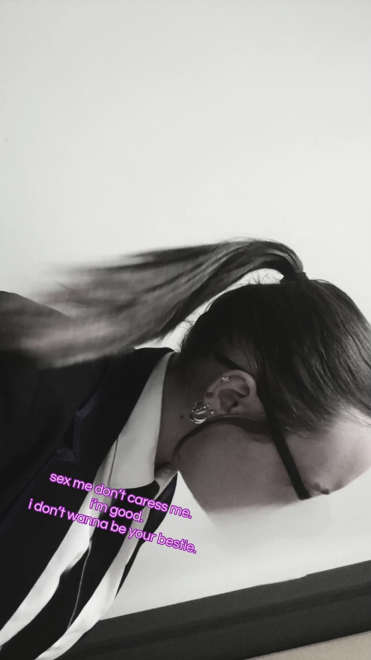 @𝐥𝐚𝐲𝐥𝐬🂱