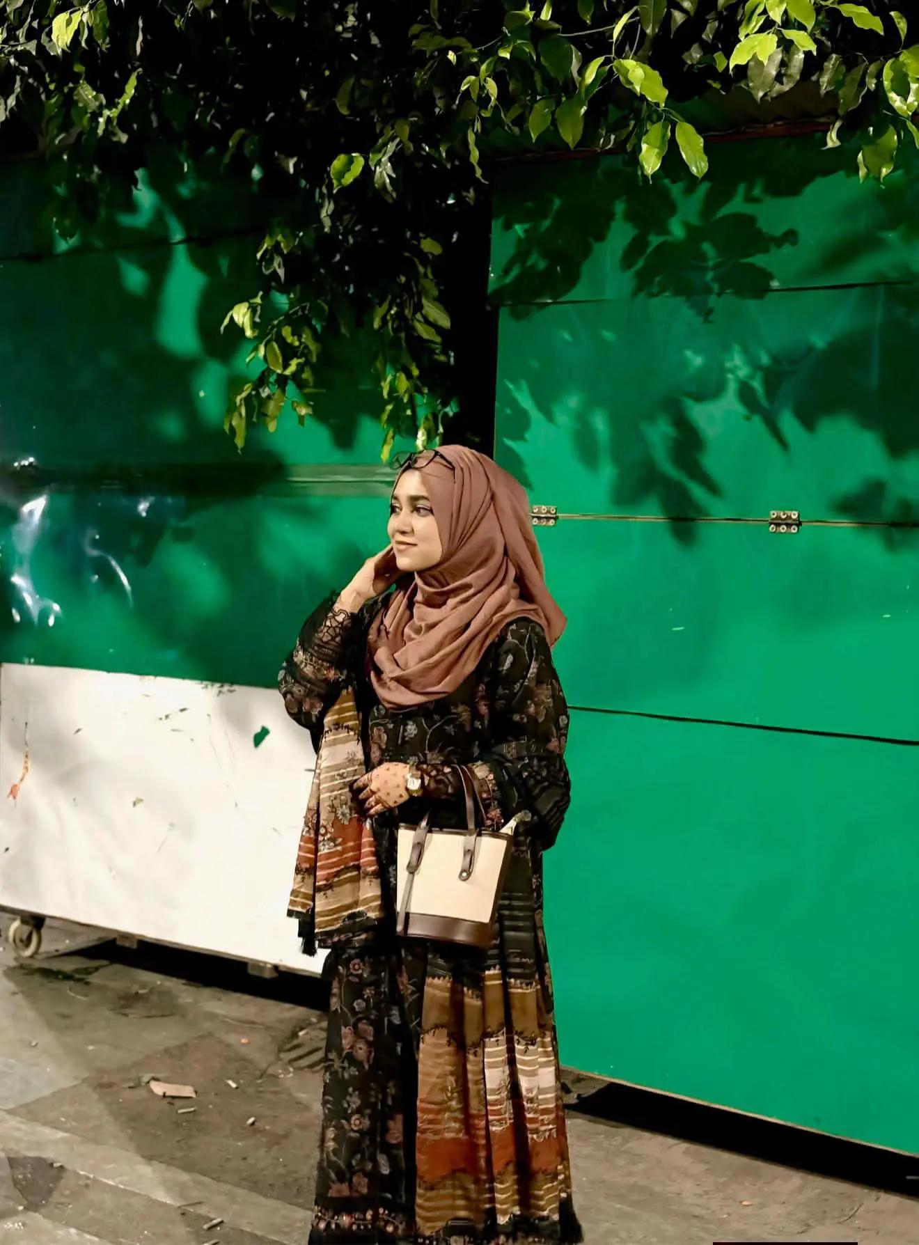 @FarzanaQueen