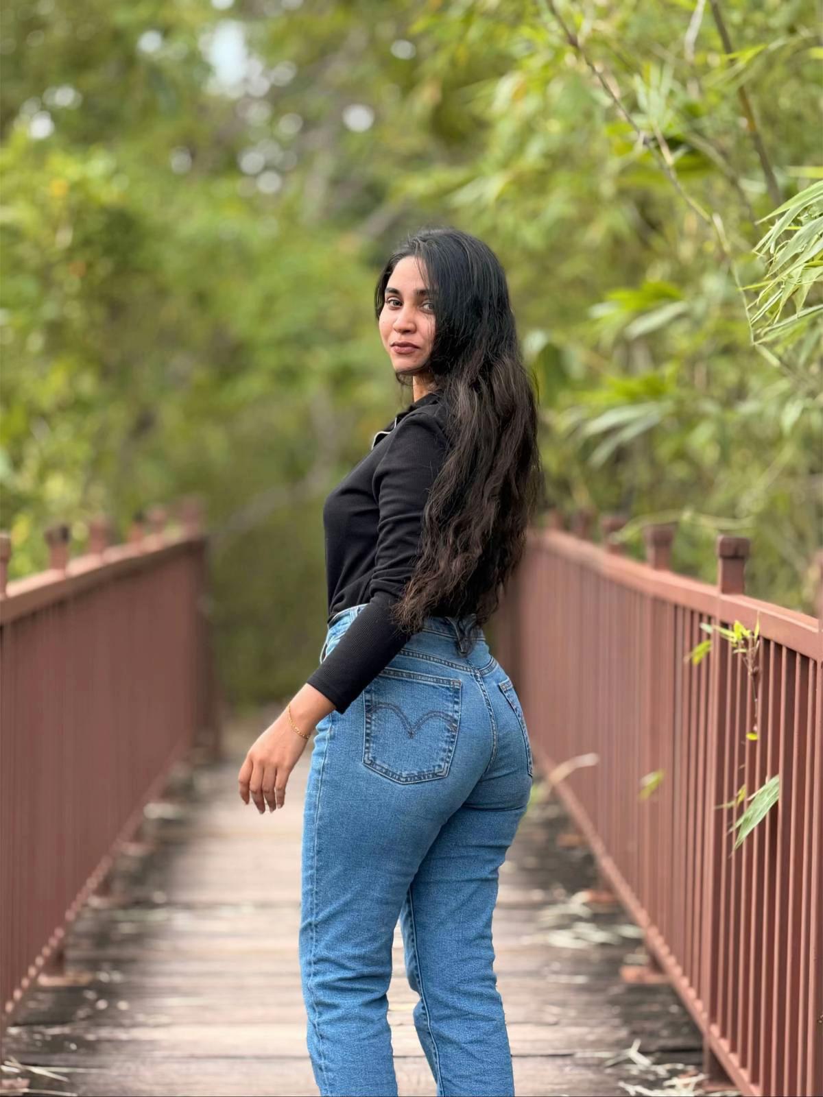 @Sen_uu_._