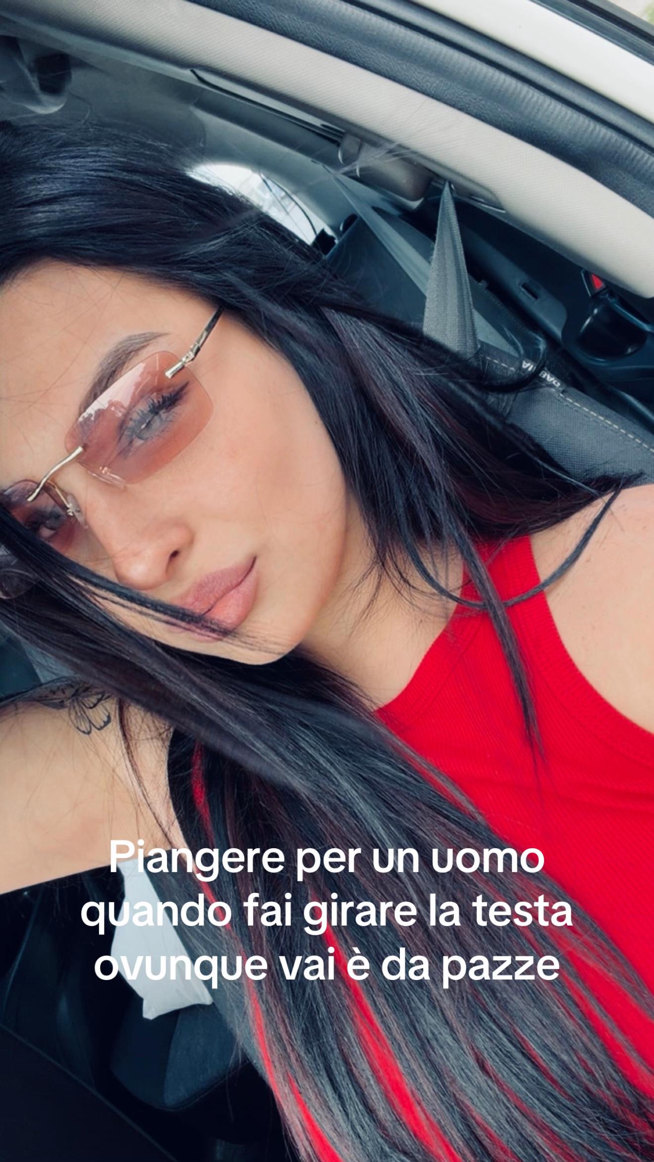 @rosariaborr