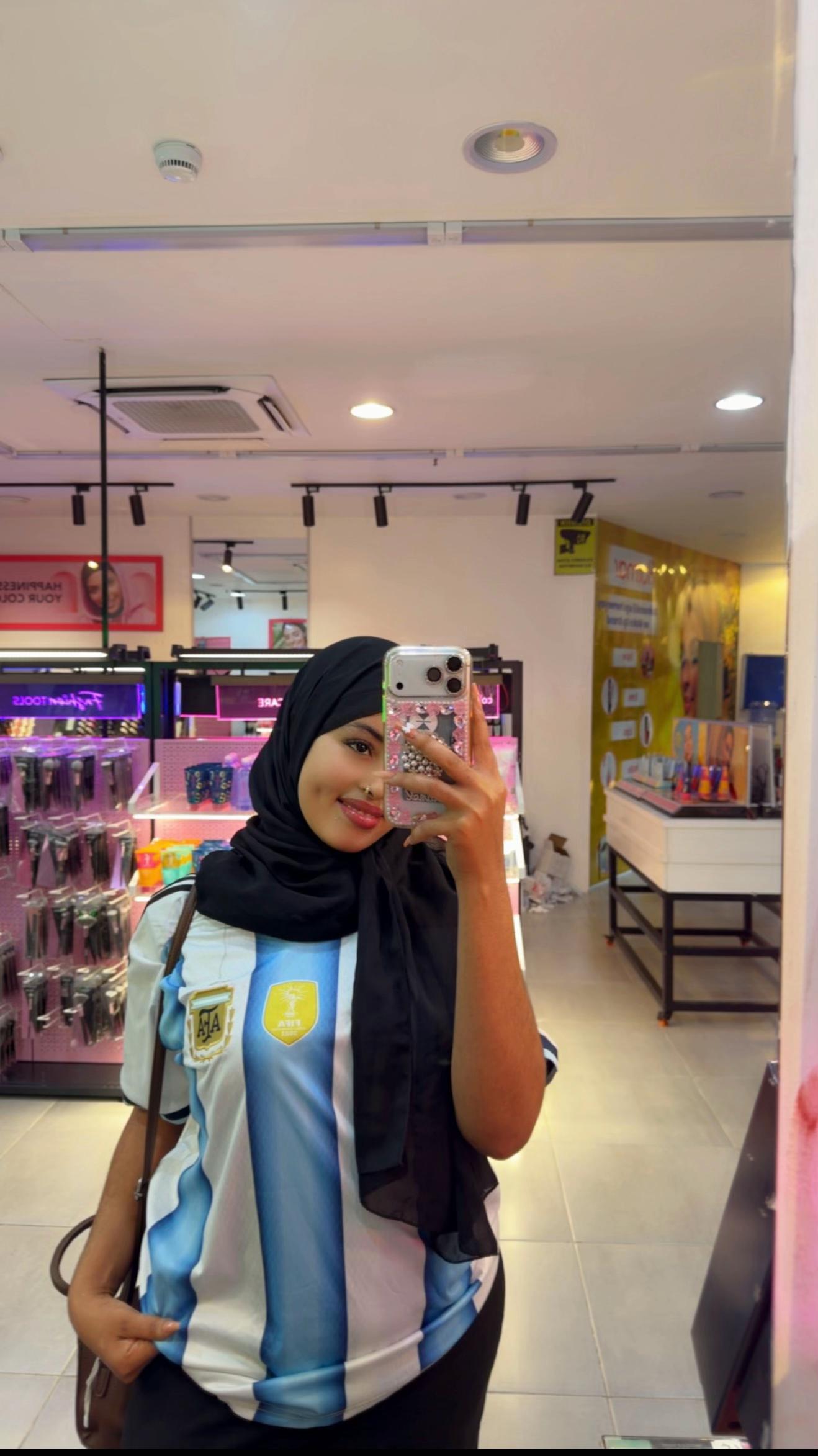 @Bella🩷