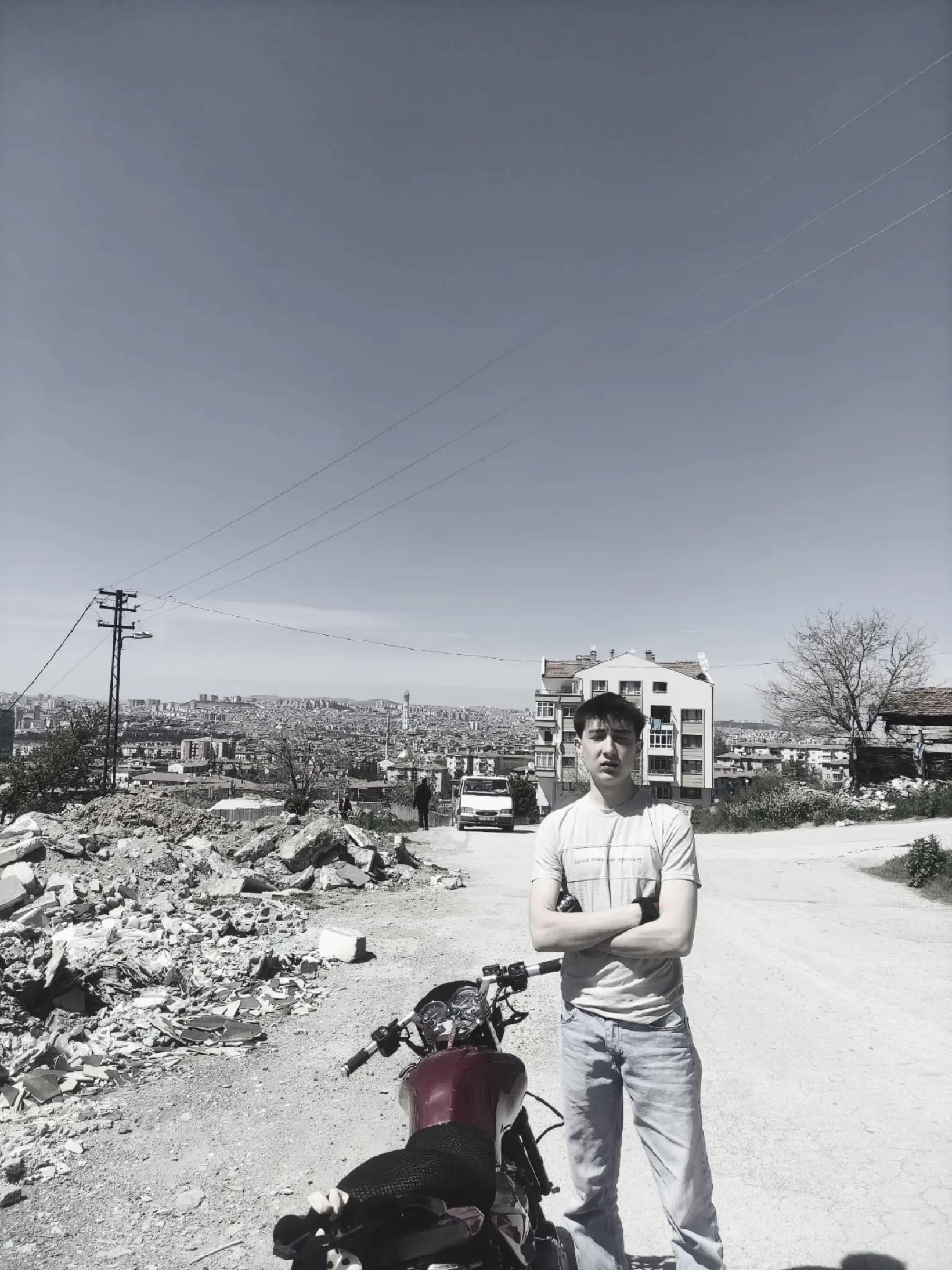 @tanısan sende seversin .