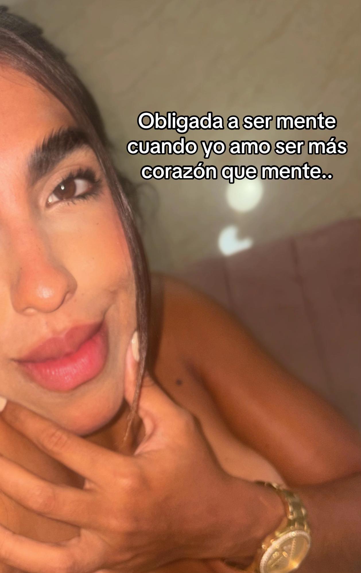 @Sof&iacute;a 🦋