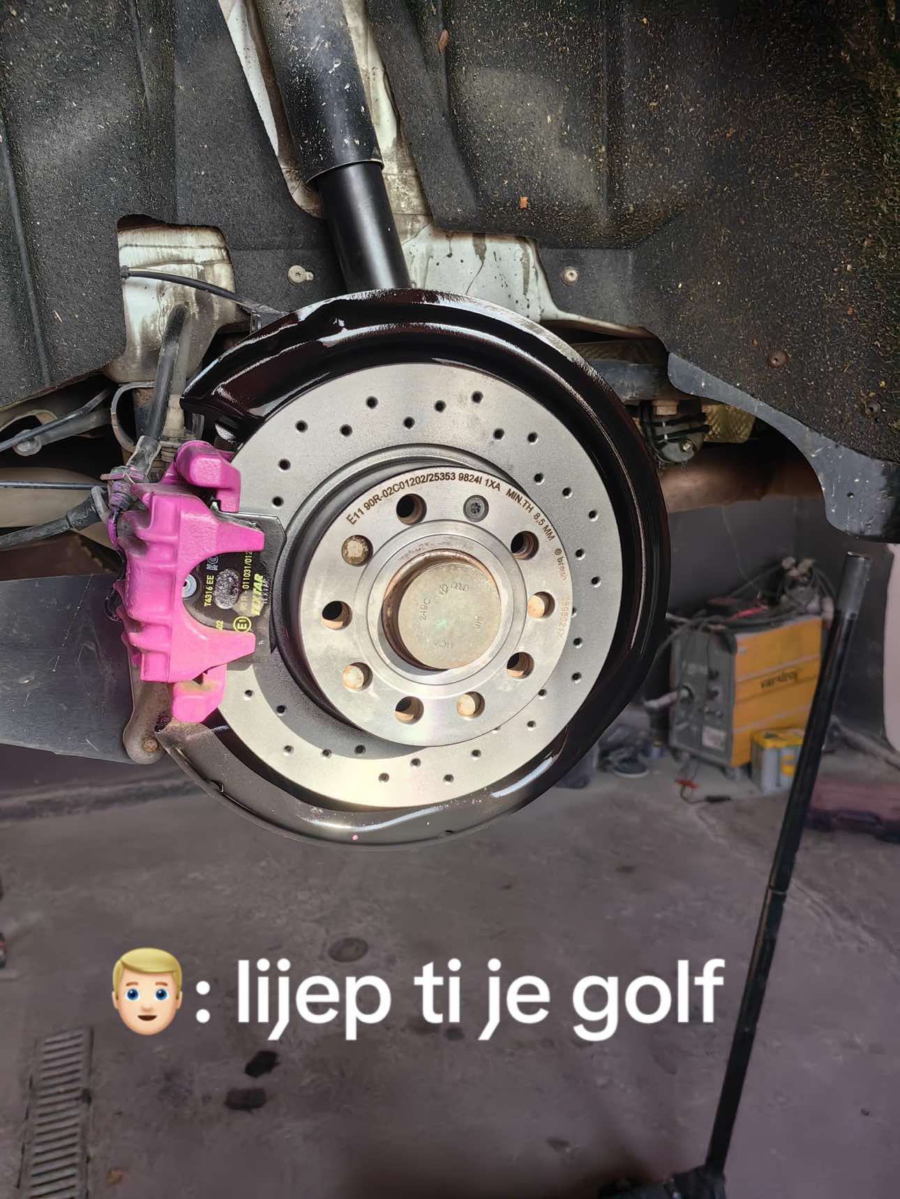 @Dora