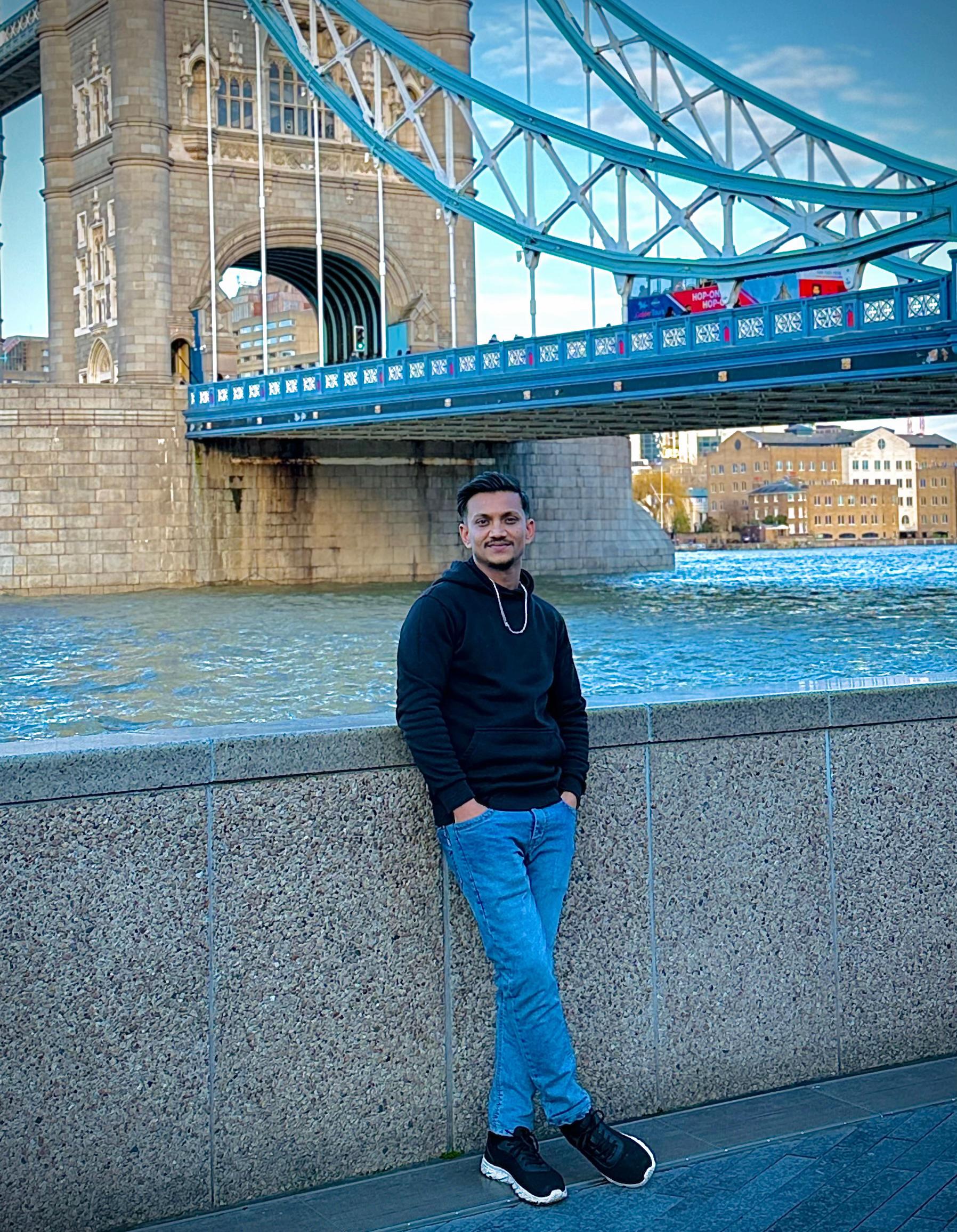 @𝗥𝗔 𝗠𝗔𝗠𝗨𝗡 🇬🇧