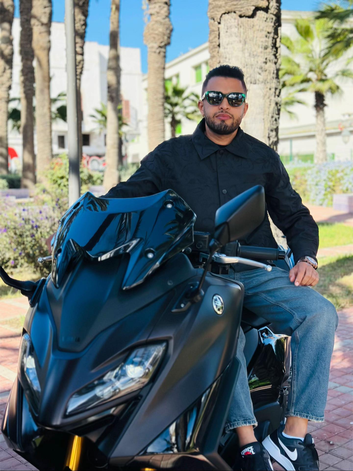 @rachid_car🇸🇪🇲🇦كراءالسيارات