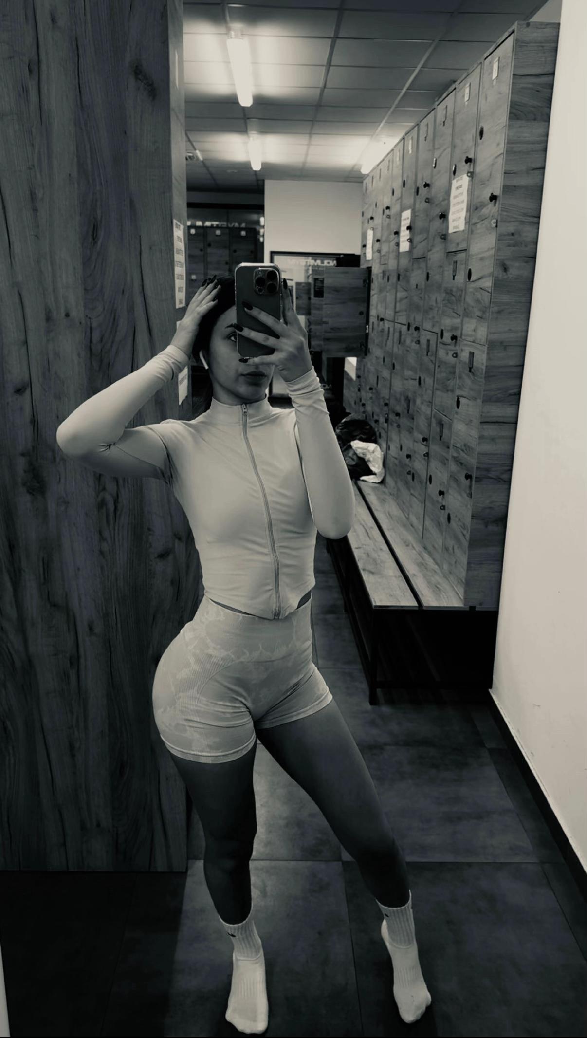 @👸🏽