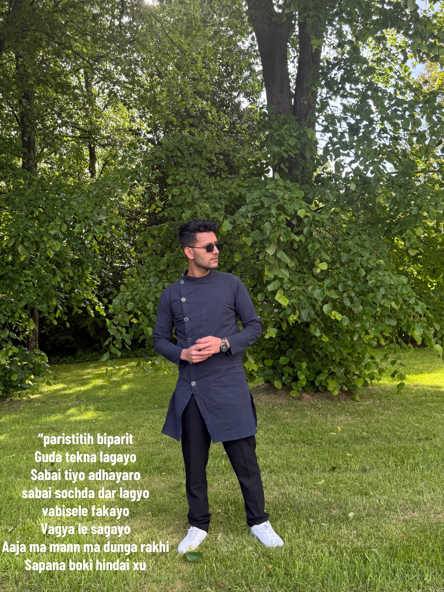 @Avish✨