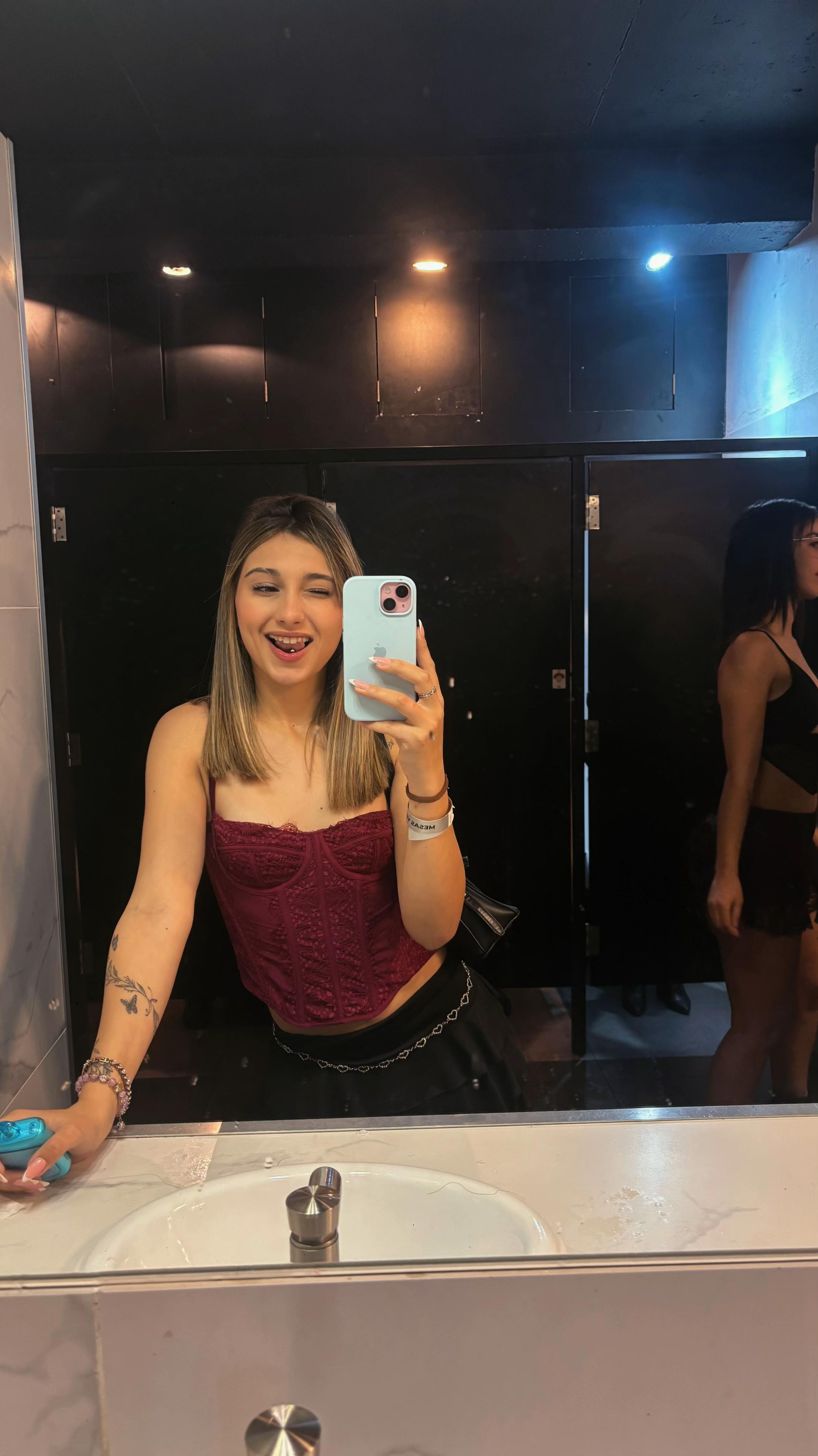 @💋💋