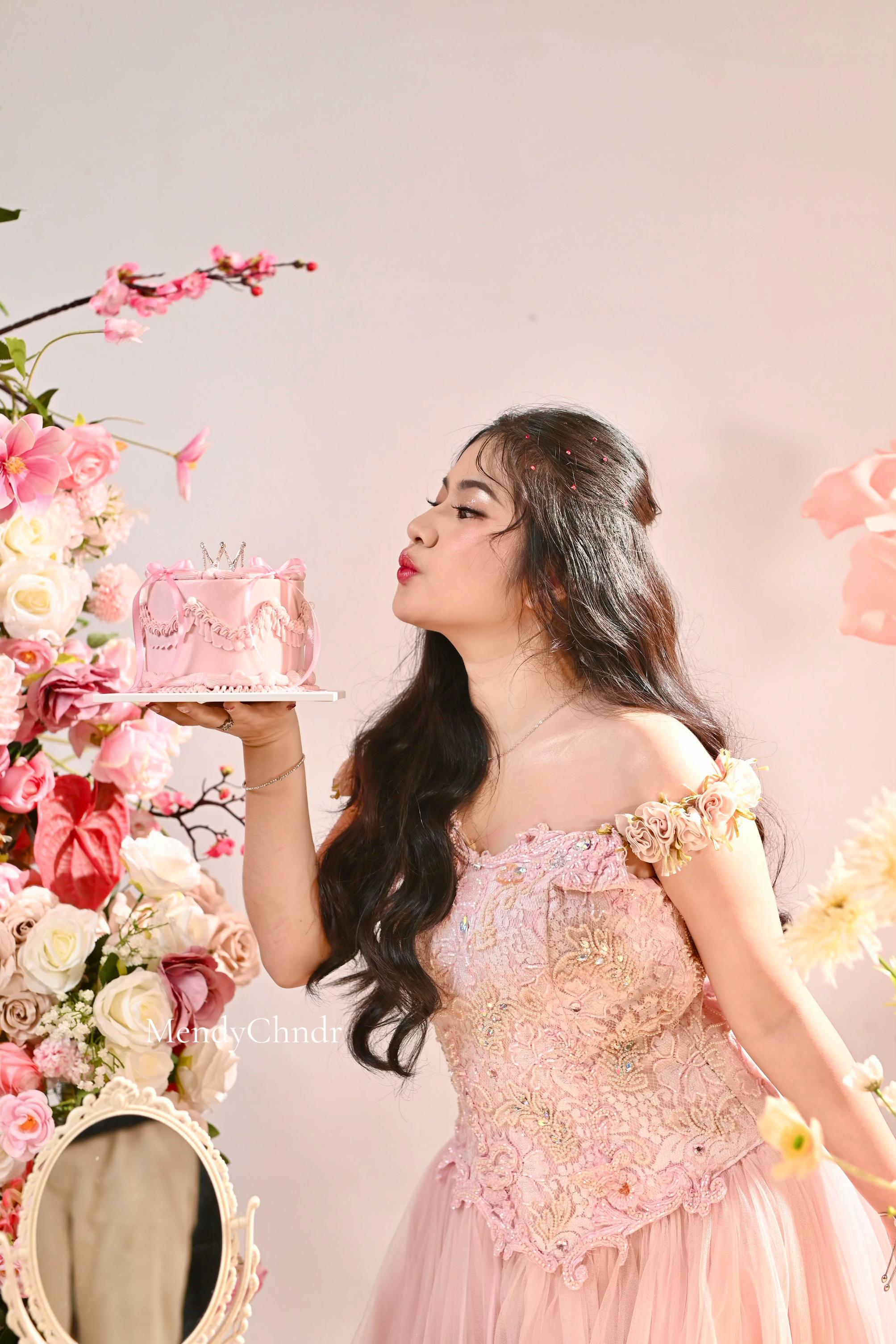 @MendyChndr𐙚