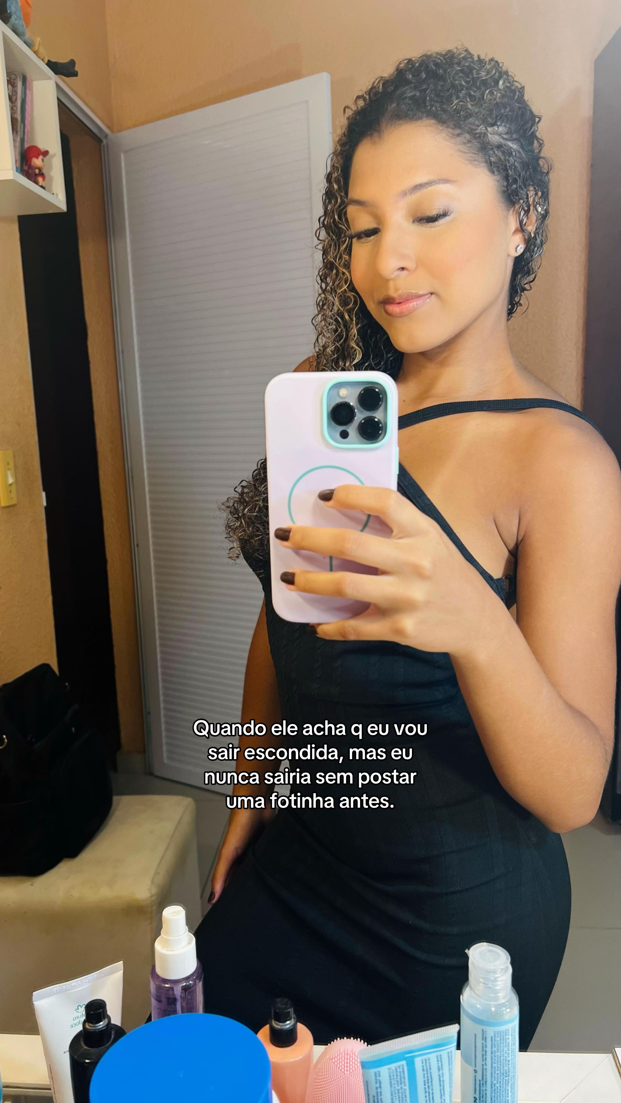 @biazinha’