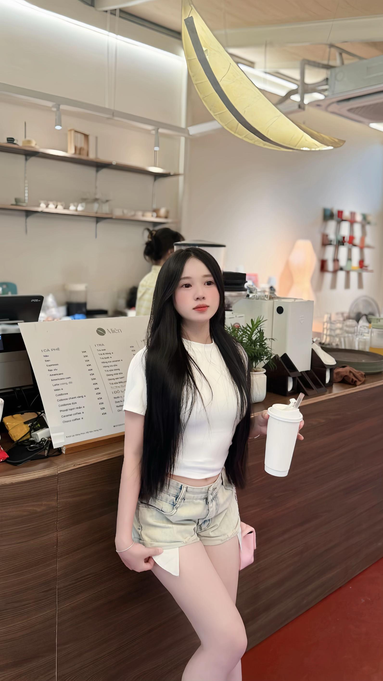 @v&acirc;n thư