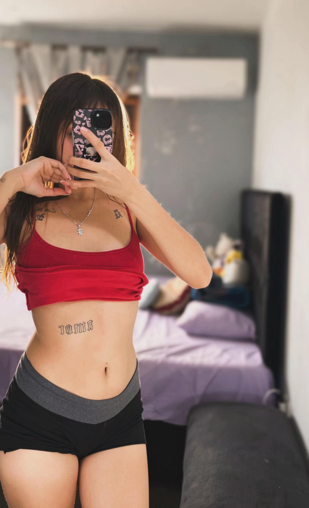 @Johana🕸️
