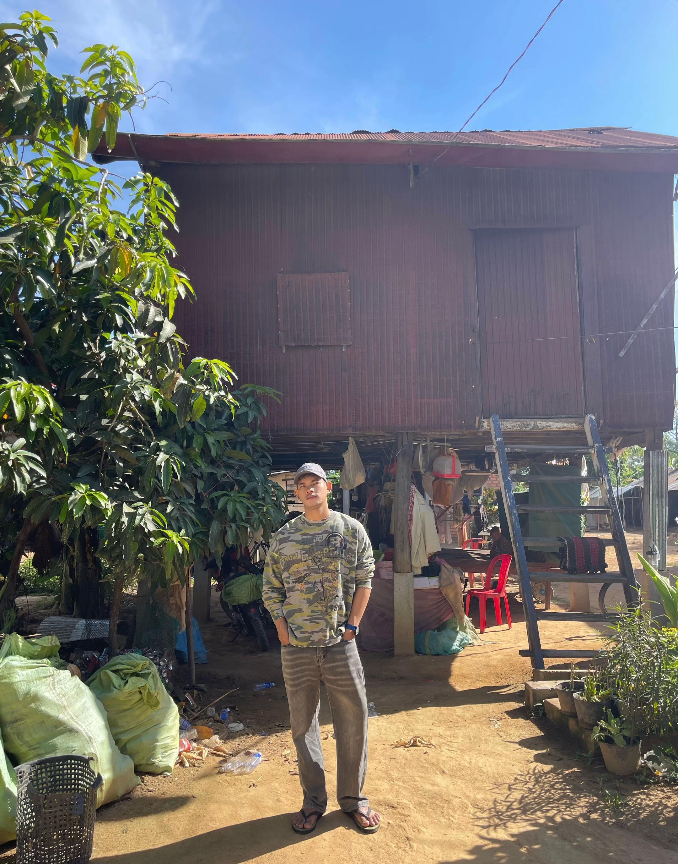 @Chhen | គីម រ៉ាឆេន