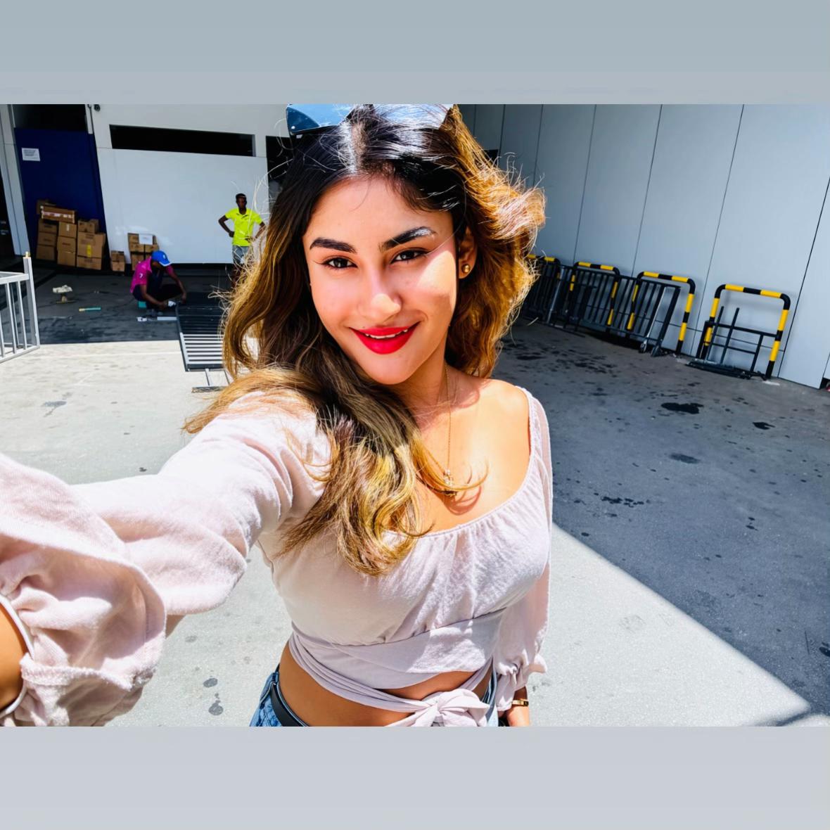@💋🕷️Nimesha Kodithuwakku🕷️💋