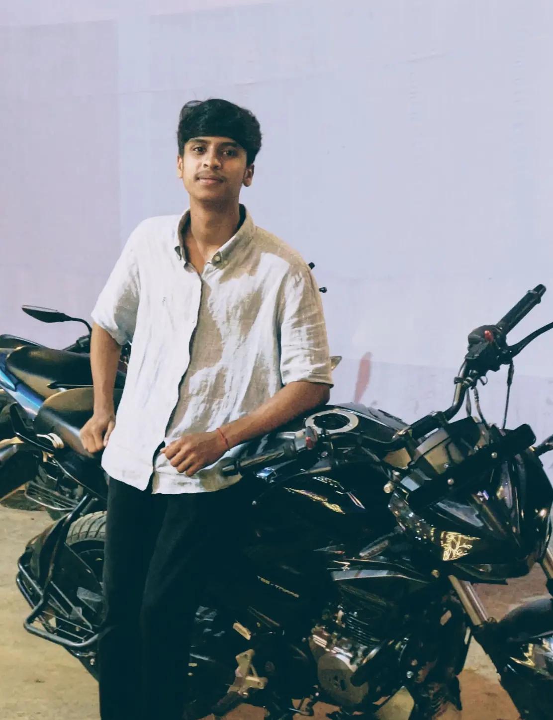 @Sourav<3🥂🚩