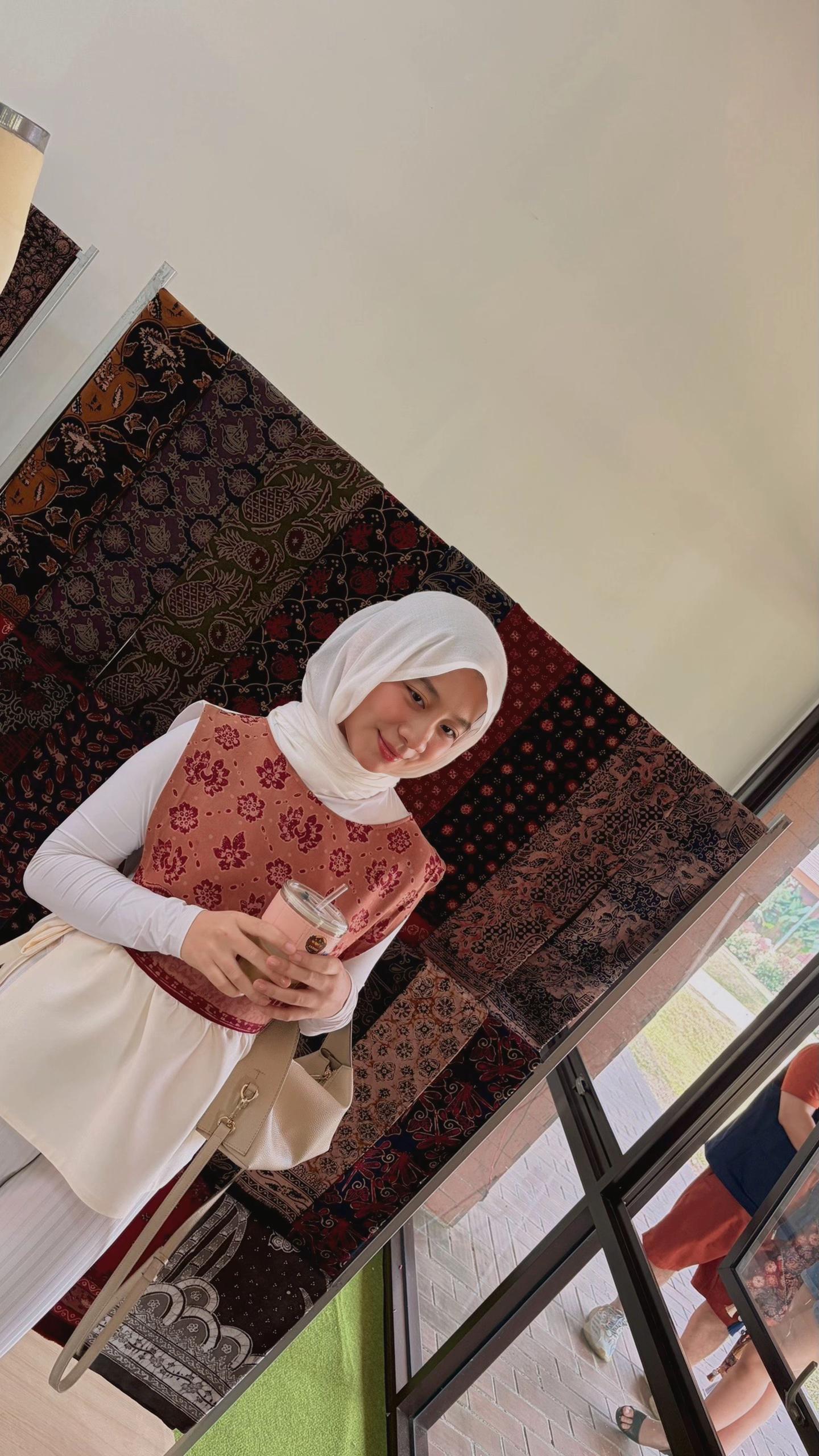 @Laulaamonda~