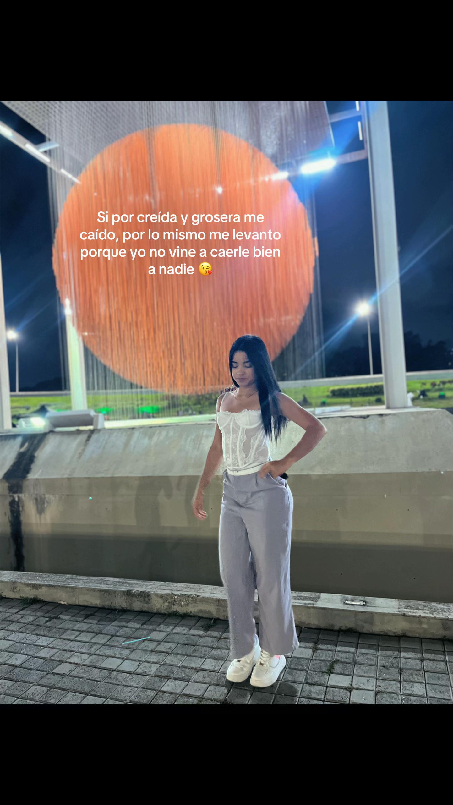 @Anii🖤