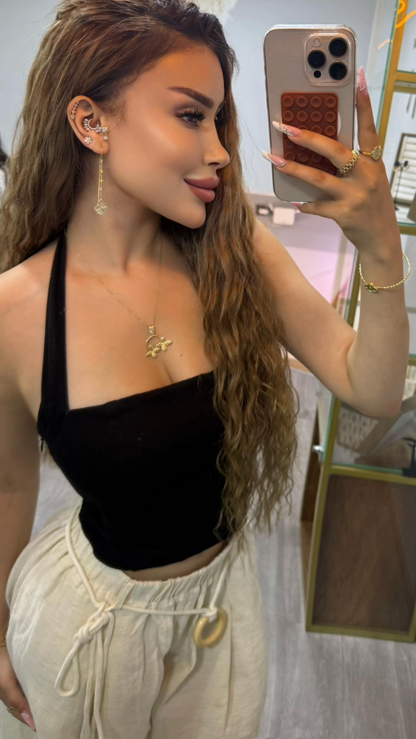 @Məleykə Akbərli