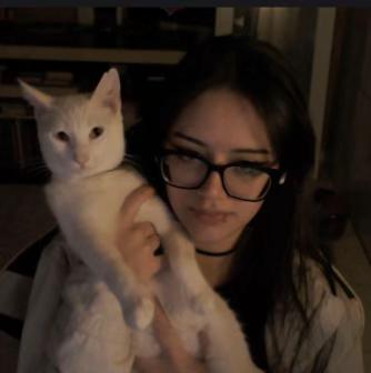@twitch.tv/fruttinhaa