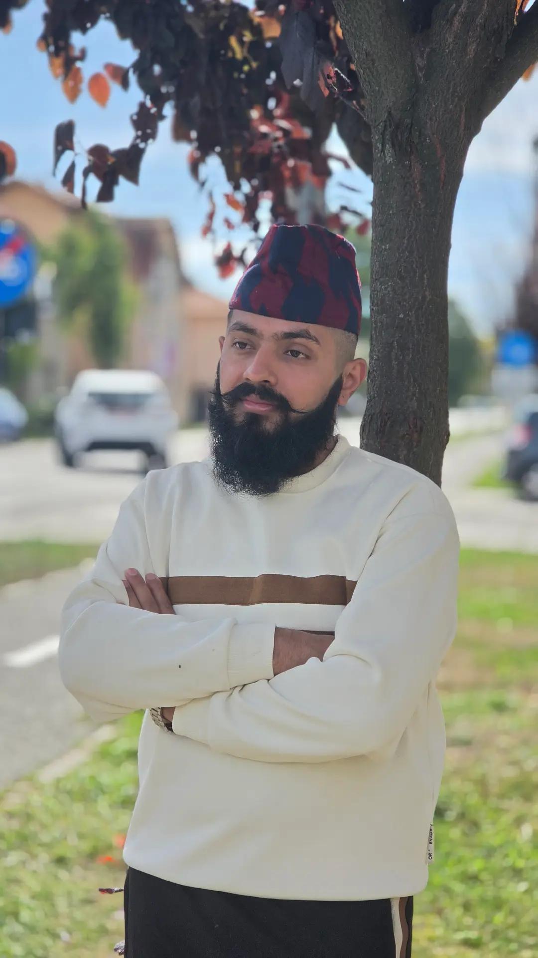 @𝐬𝐮𝐫𝐚𝐳 𝐩𝐚𝐭𝐡𝐚𝐤 🕉️⚜️