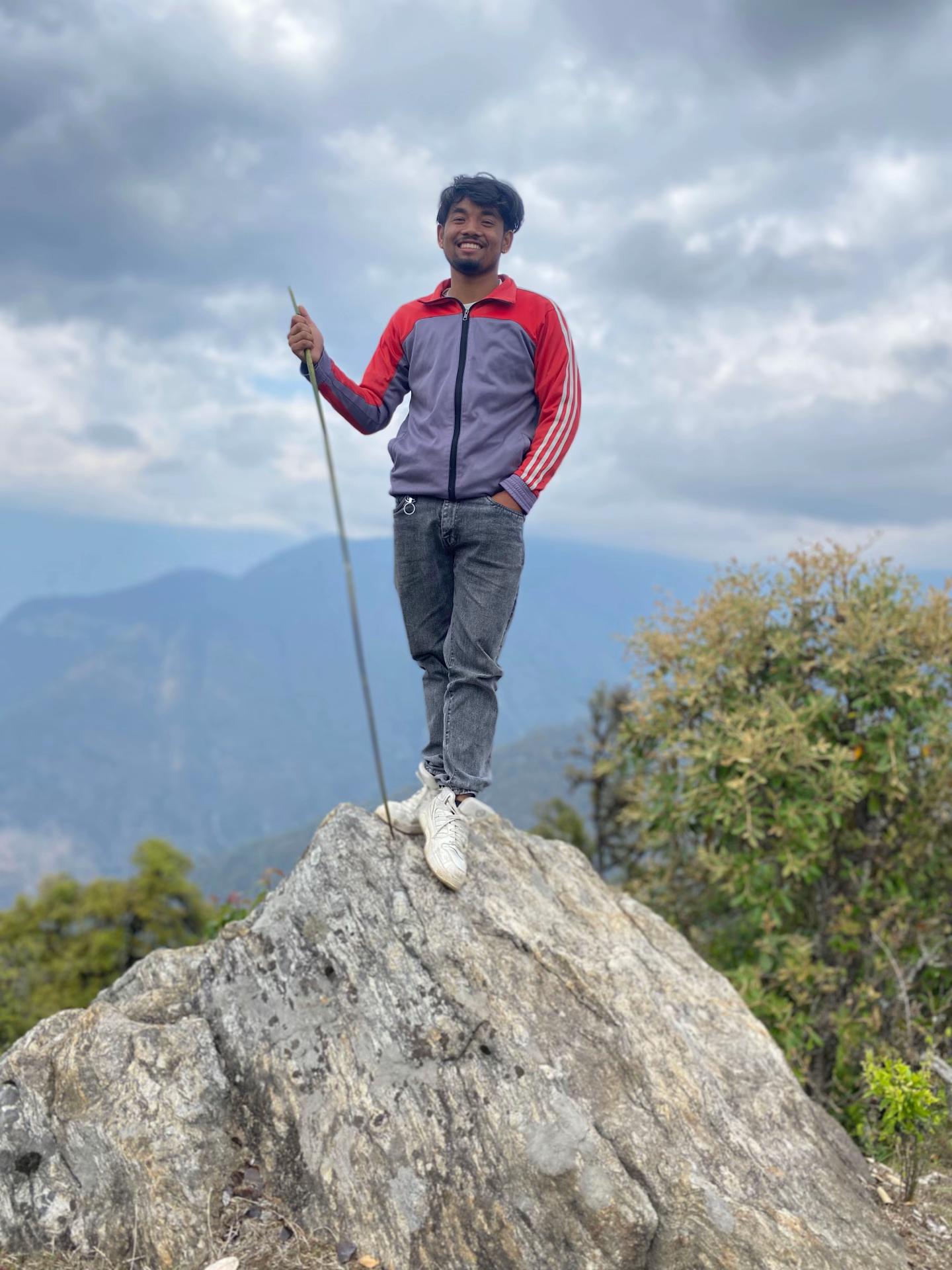 @निराजन बखरिया 