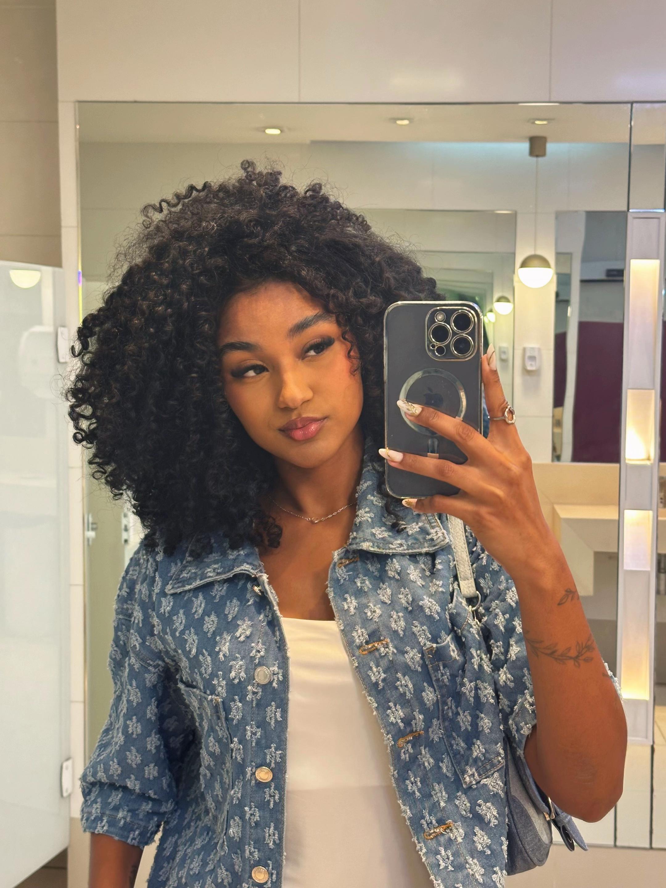 @yasmimfreitt