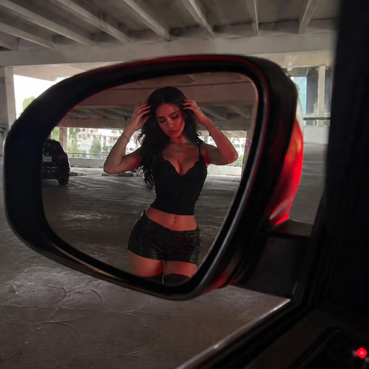 @-K