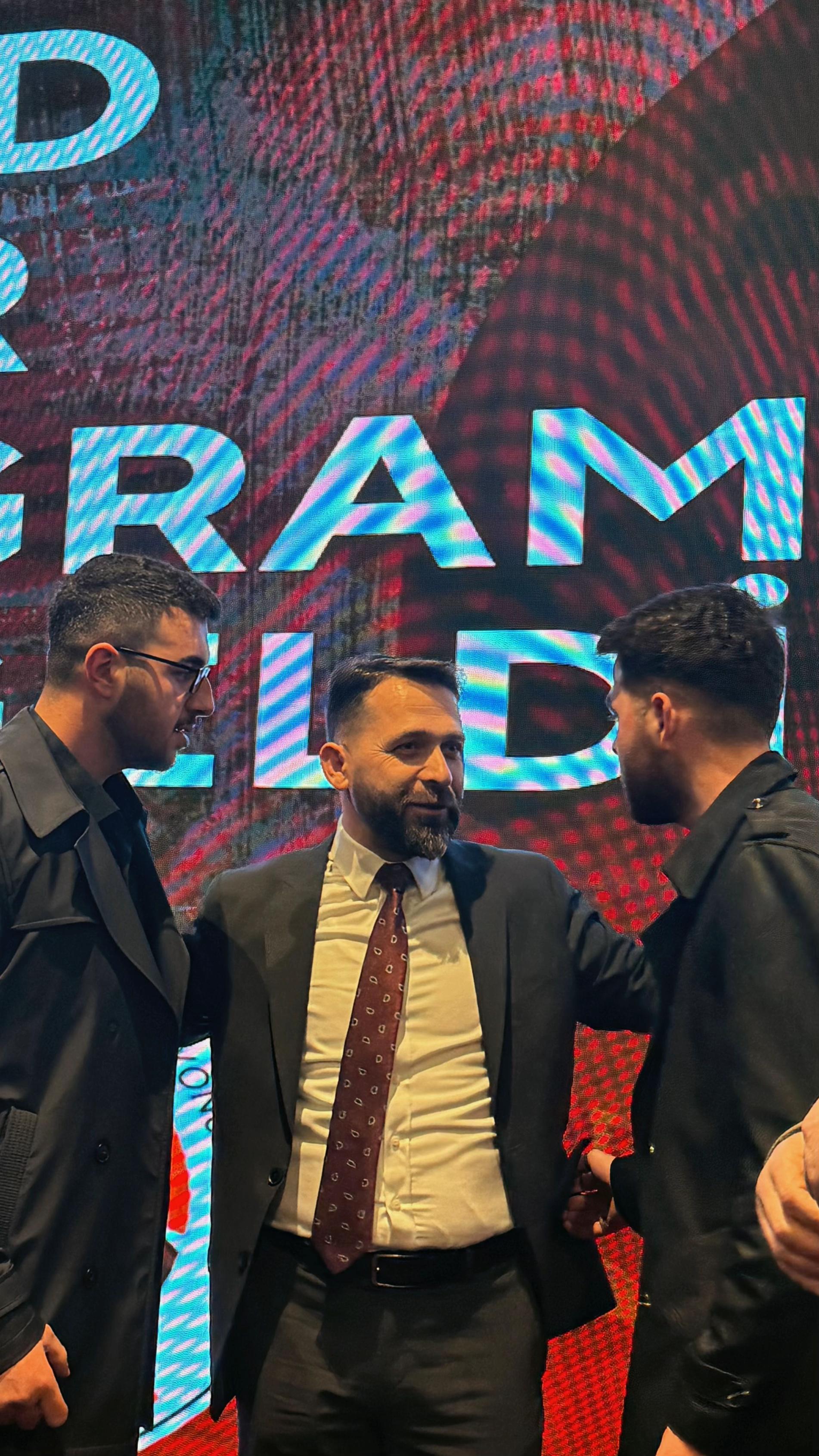 @Zeynel G&ouml;k&ccedil;en