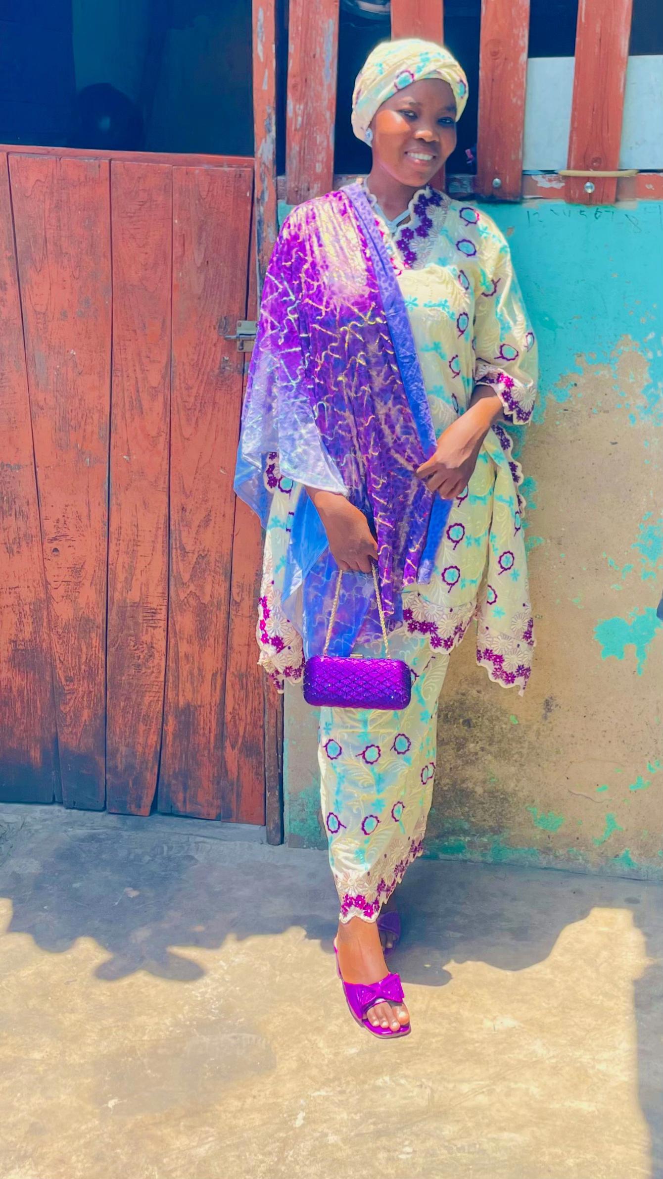 @Queen&rsquo;s Aparel 👗🛍️🛍️