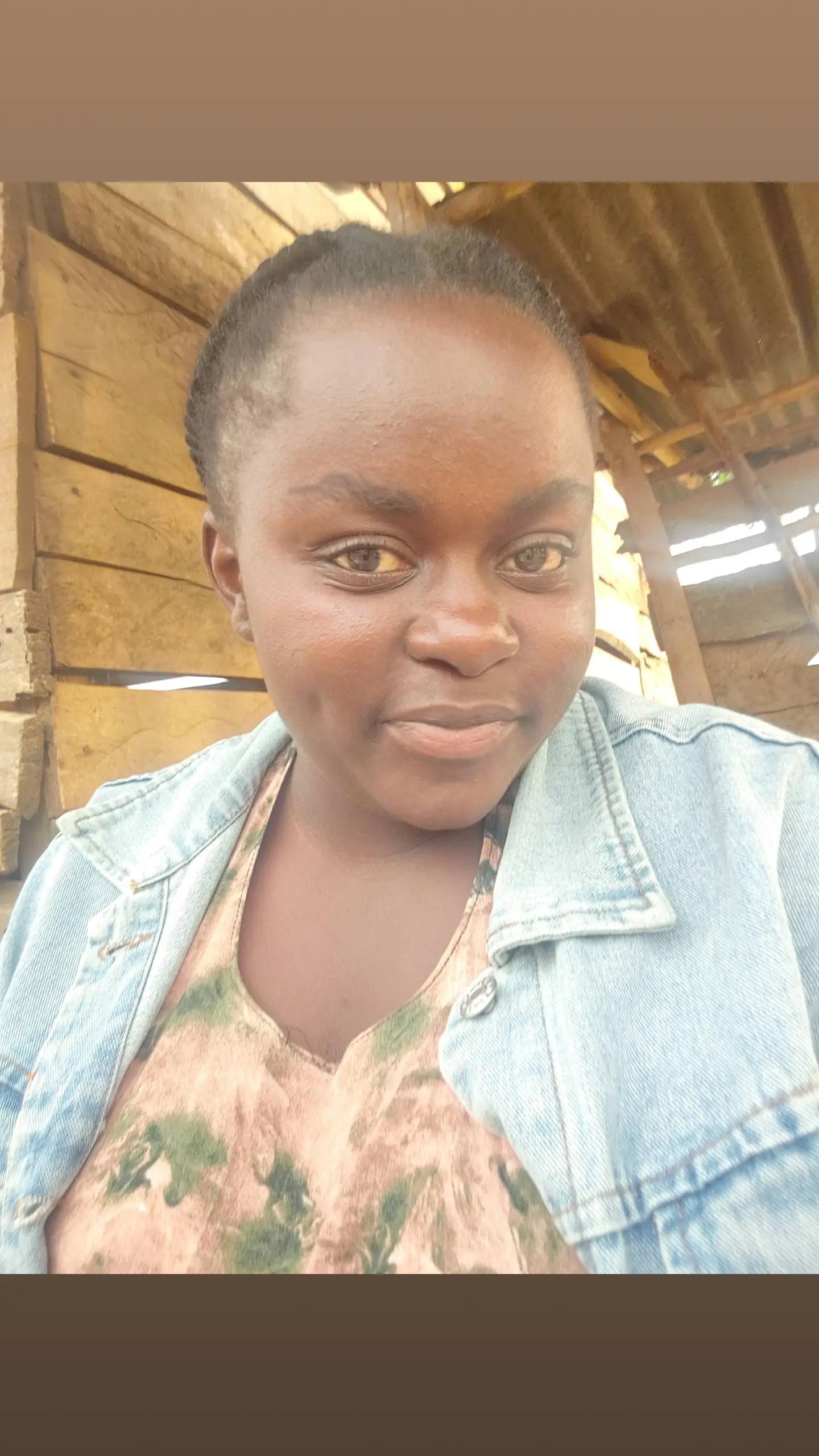 @Esther Mbafumoja