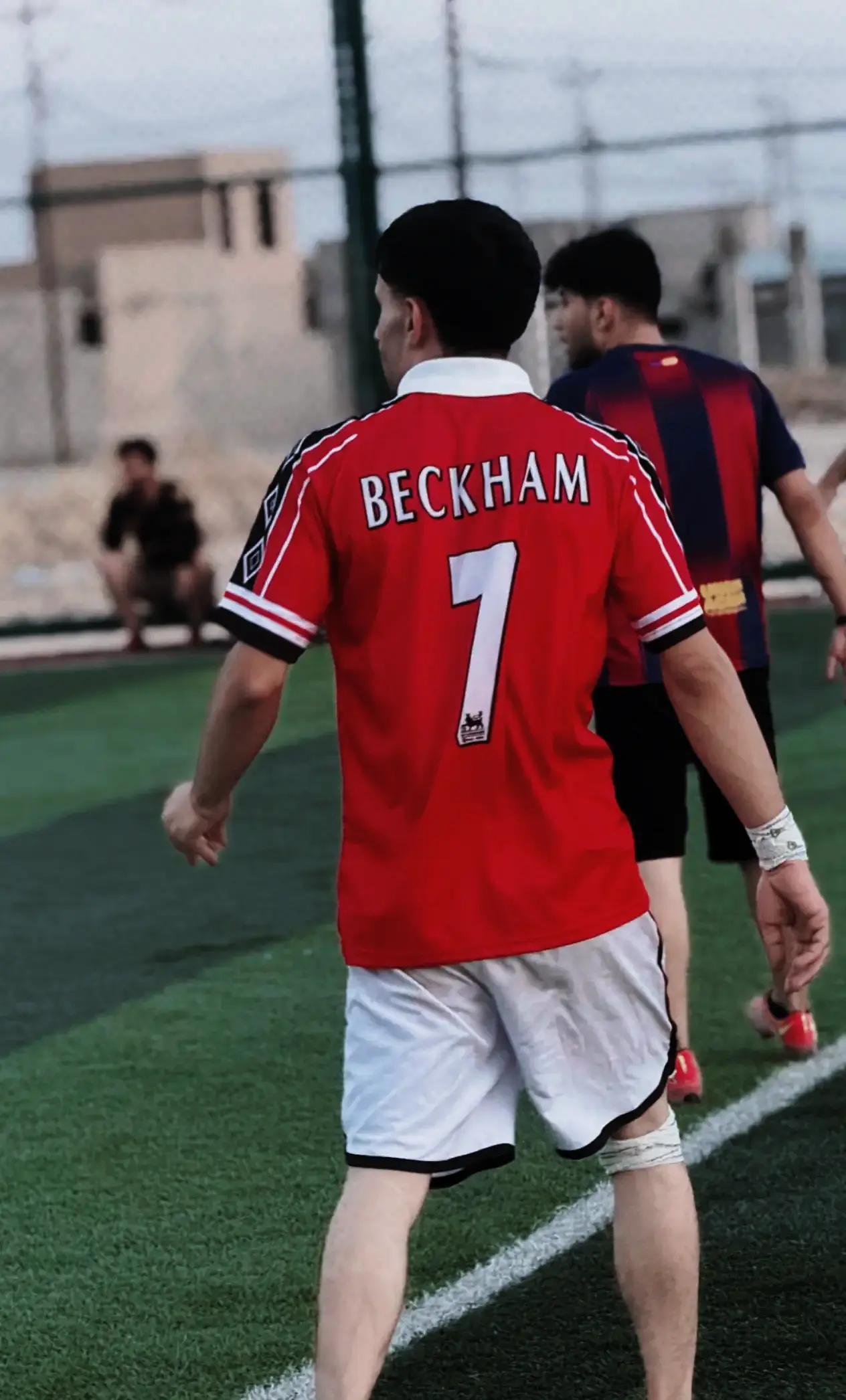 @𝐒𝐀𝐌𝐈𝐑⚽🖤