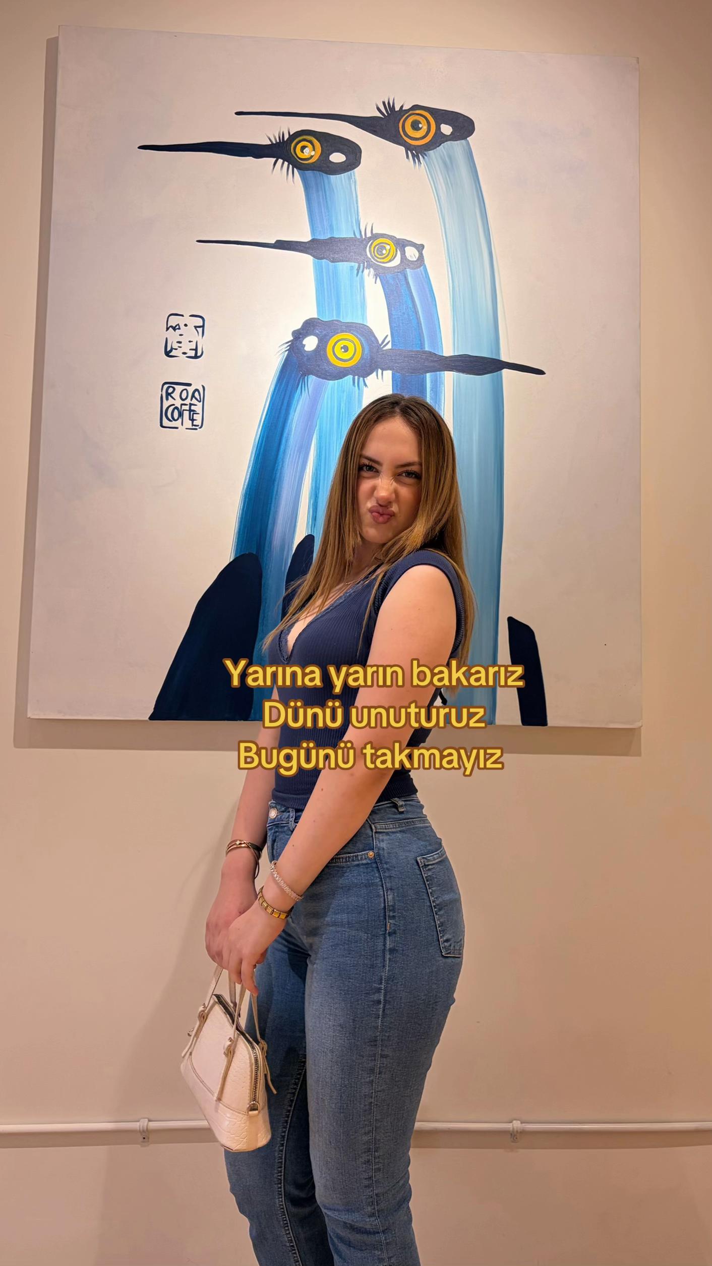 @Esmanurdklc