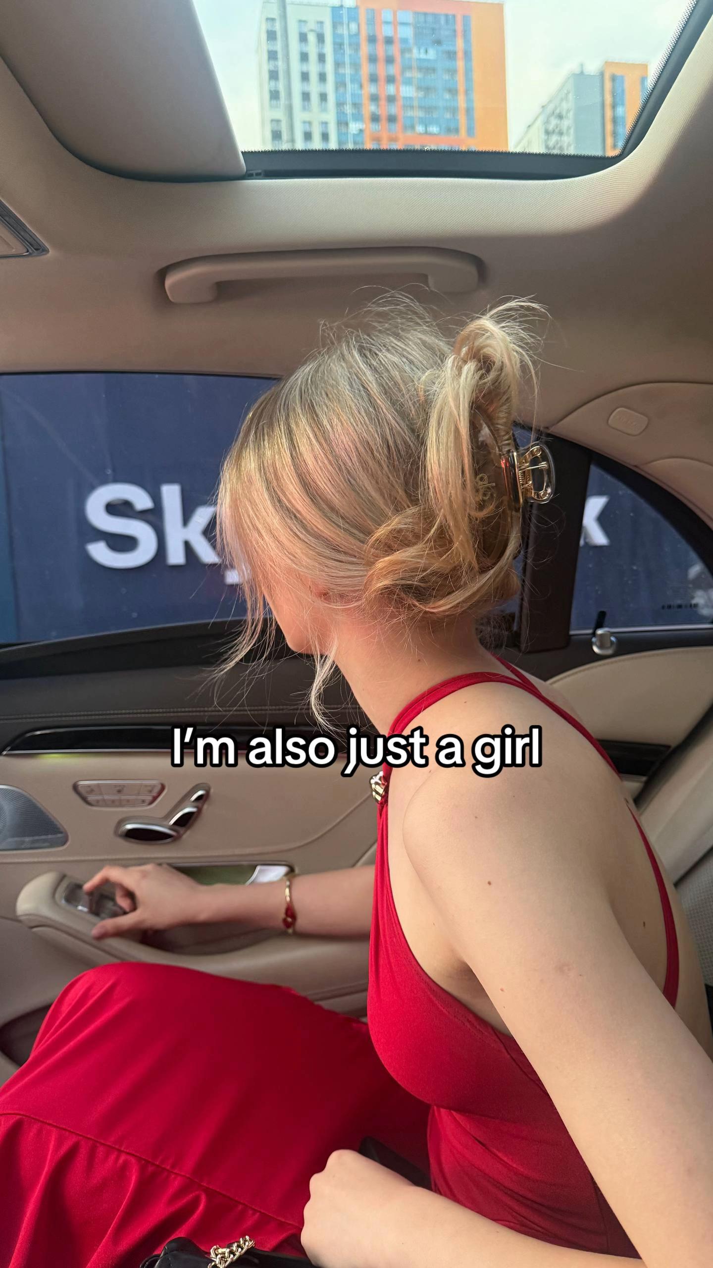 @👩🏼