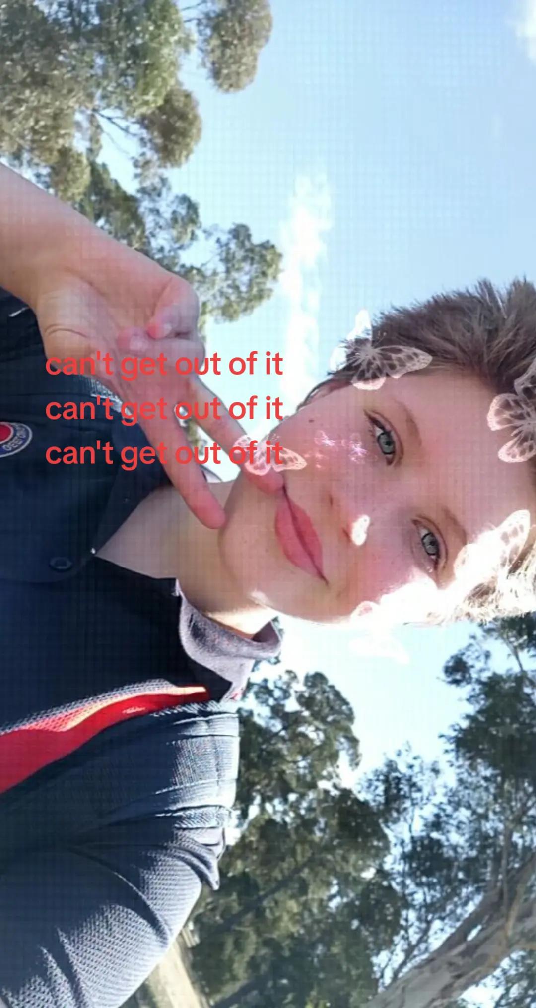 @𝓴𝓪𝓲.𝓒𝓱𝓪𝓻𝓵𝓸𝓽𝓽𝓮