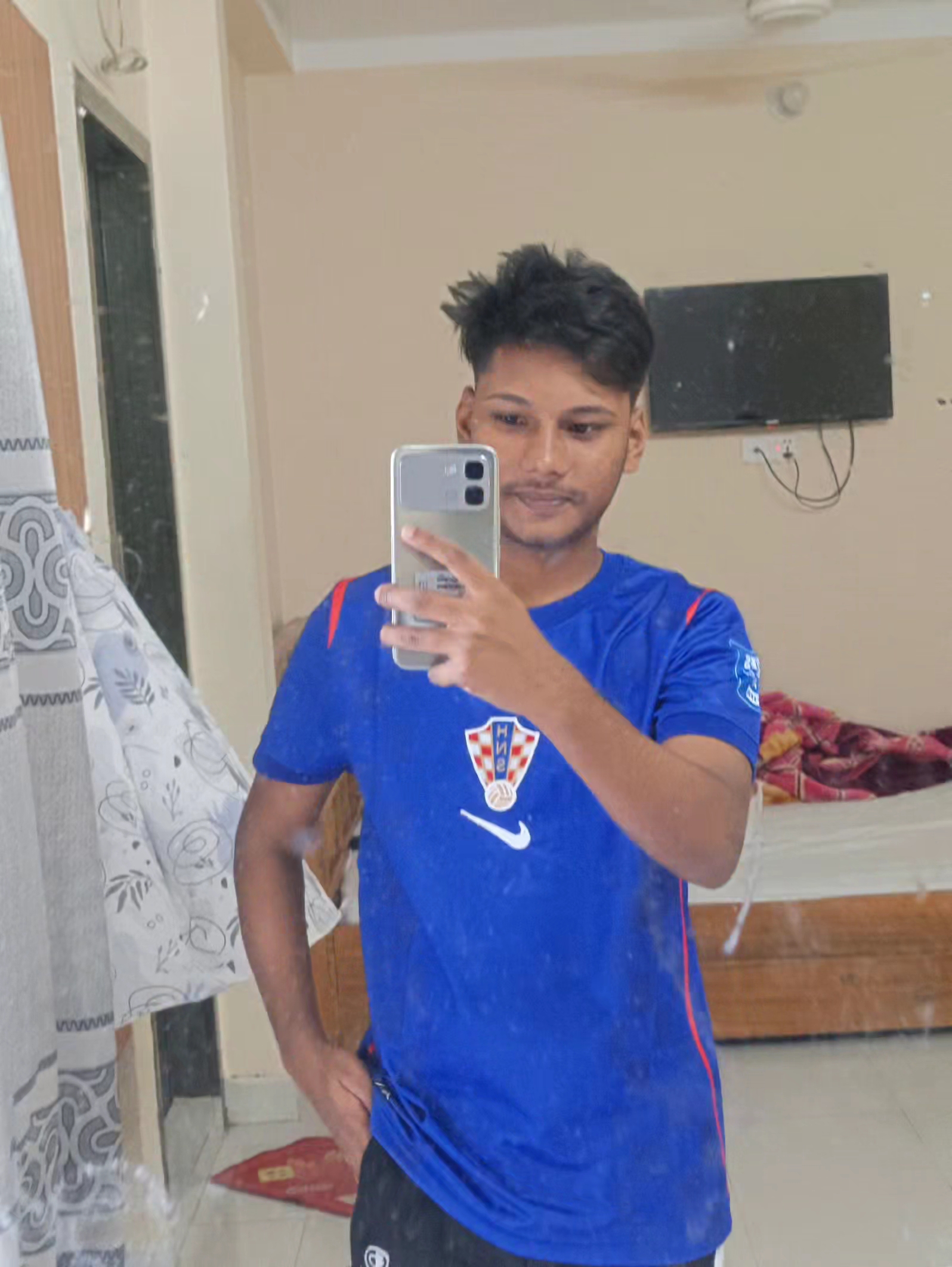 @EMON-HOSSEN✓
