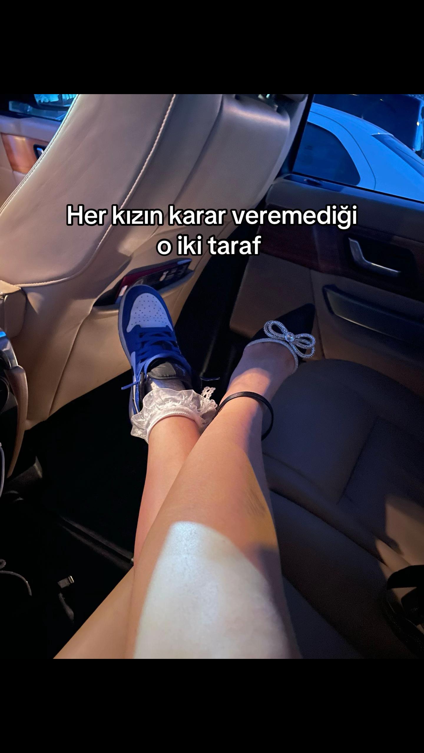 @deren_ozgur