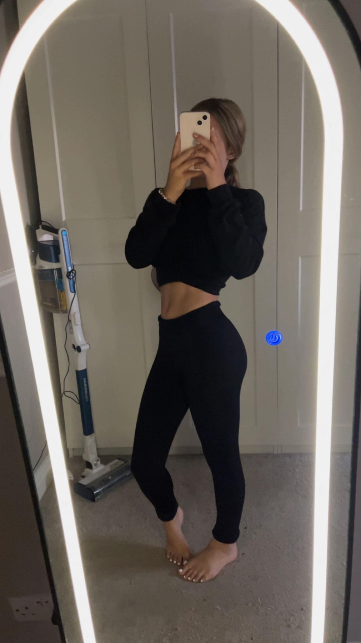 @️ 𝐛𝐞𝐭𝐭✨