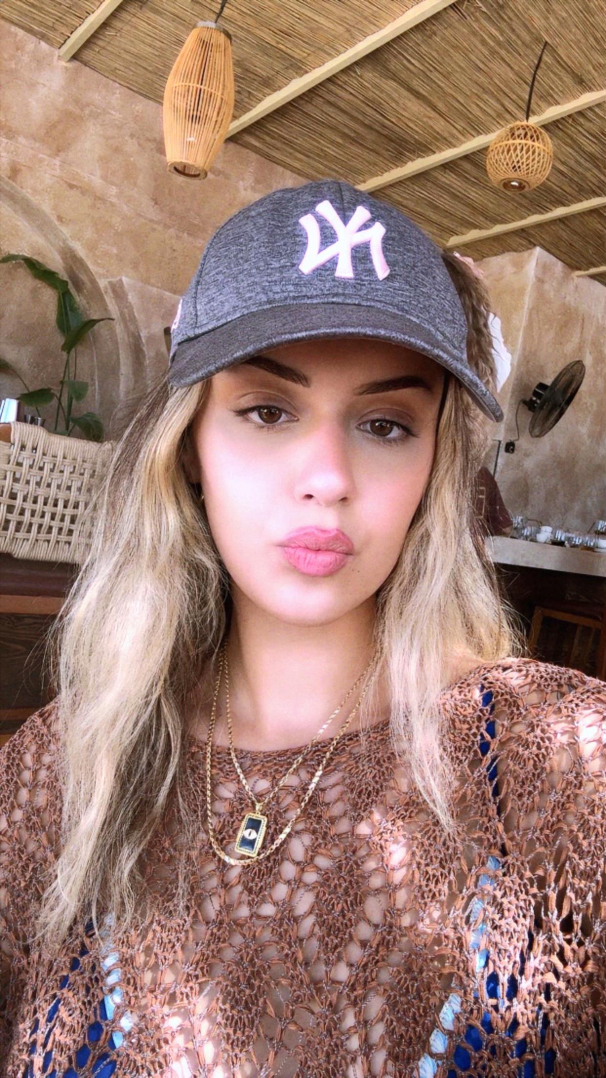 @ela erkmen