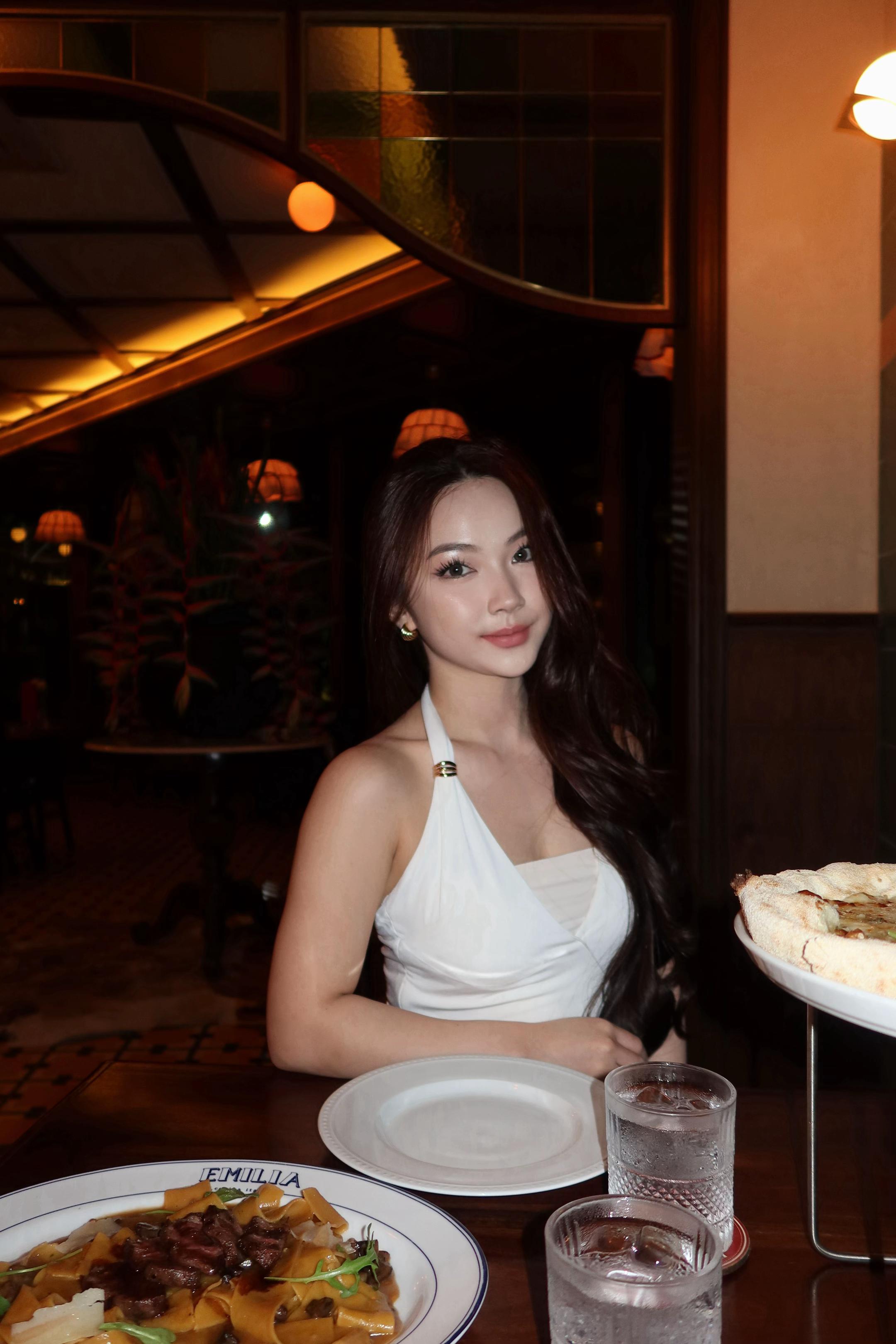 @Angeline