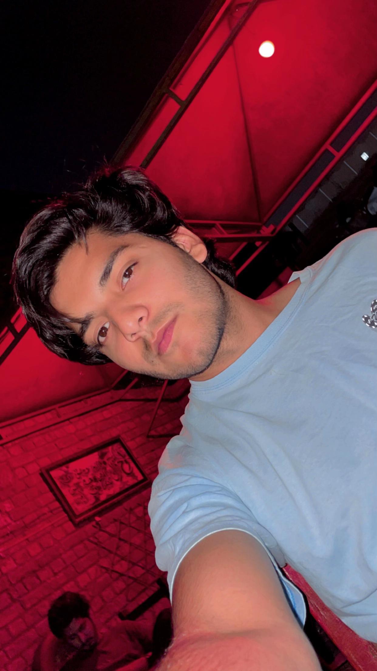 @🇵🇰🔥 Mäñî ♥️🥰