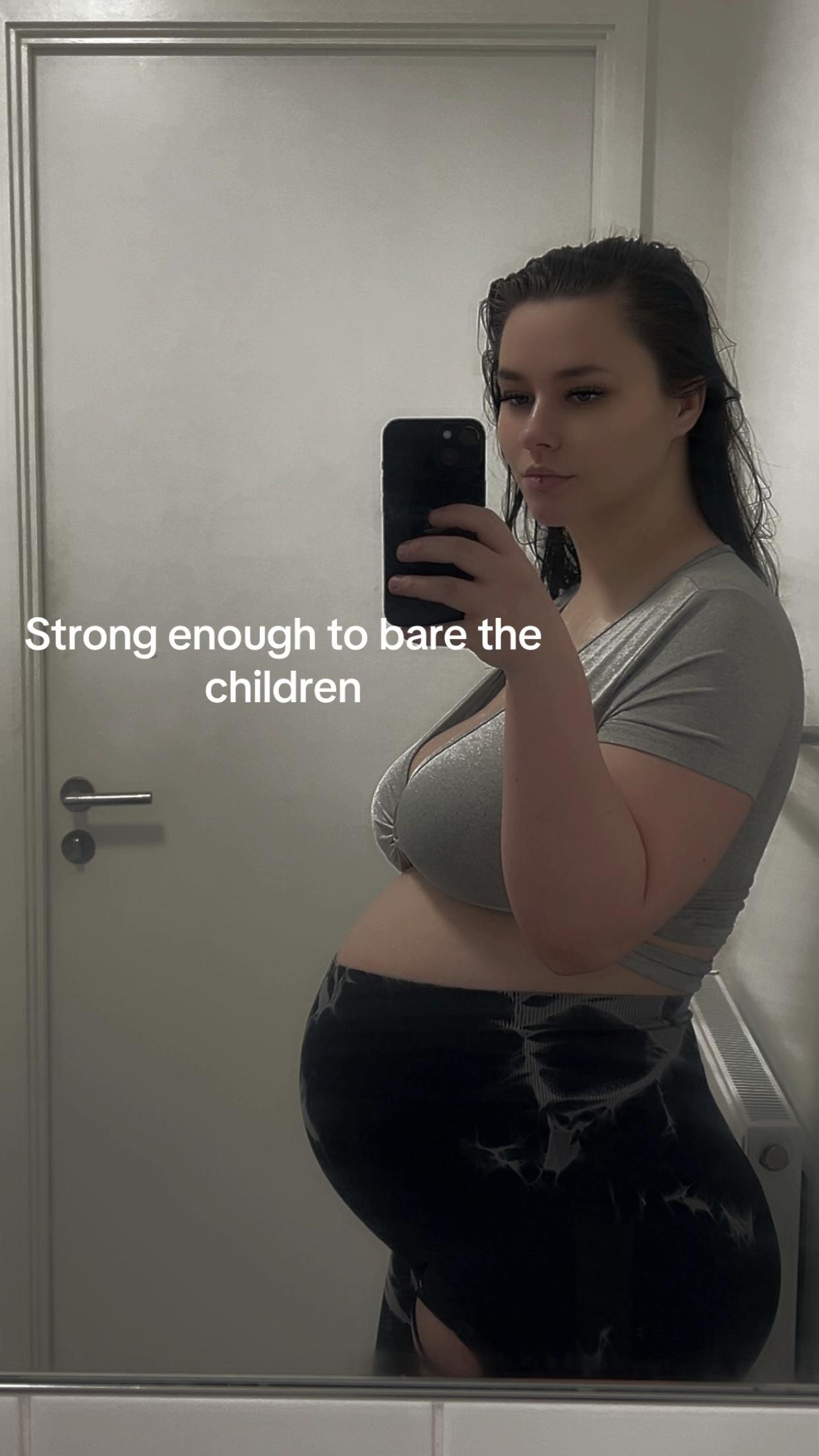 @👑𝓐𝓷𝓽𝓸𝓷𝓲𝓪👑
