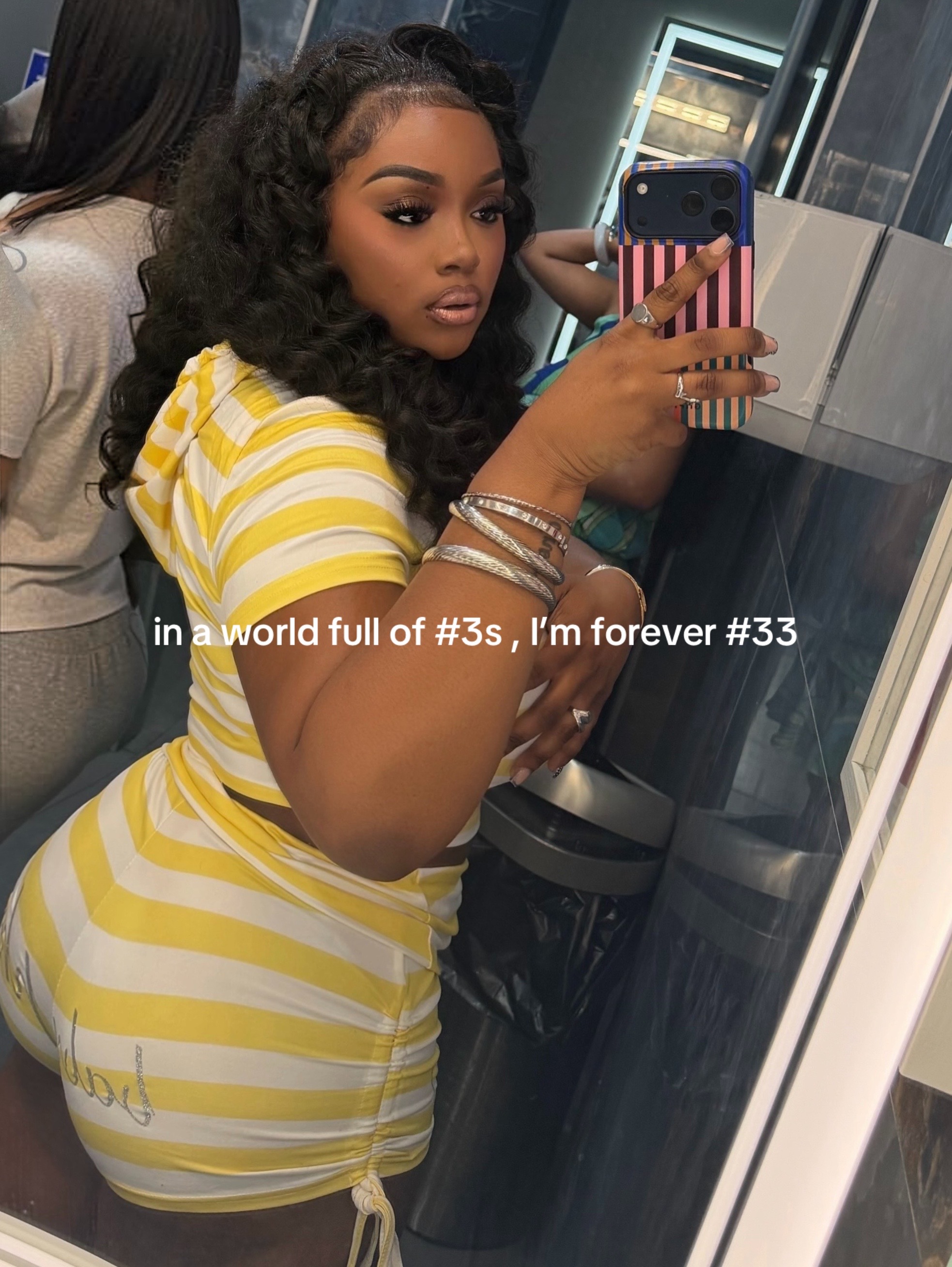 @THE GLAM ADDICT ๐
