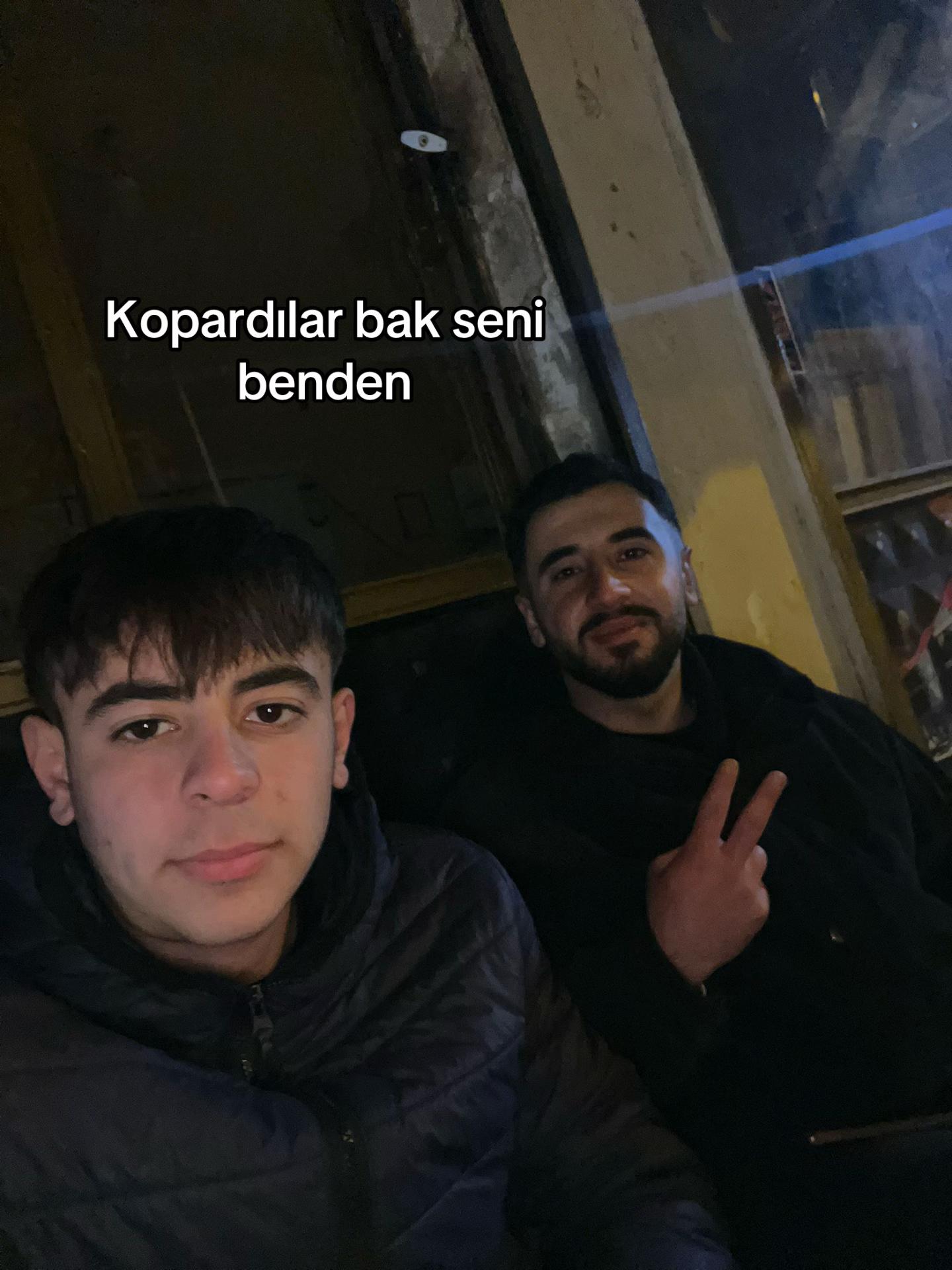@23